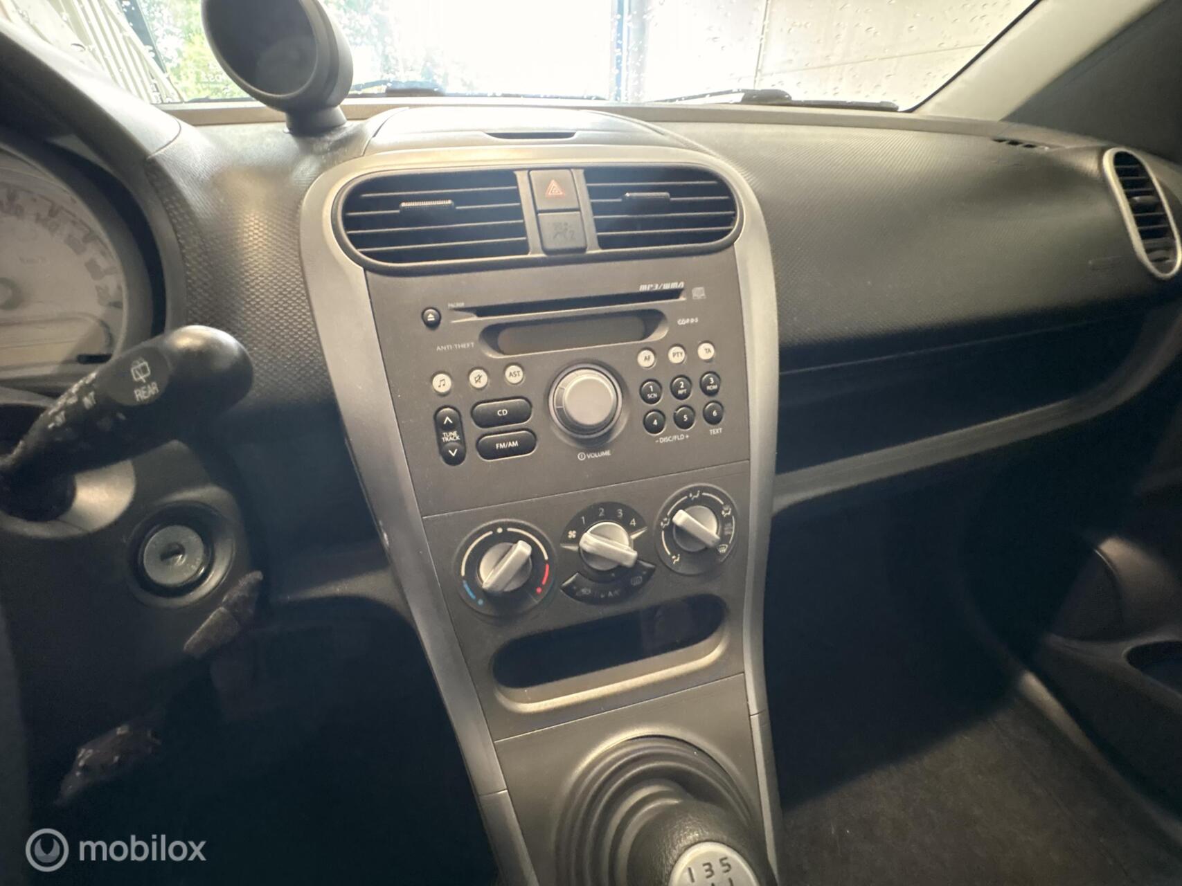 Foto van Opel Agila