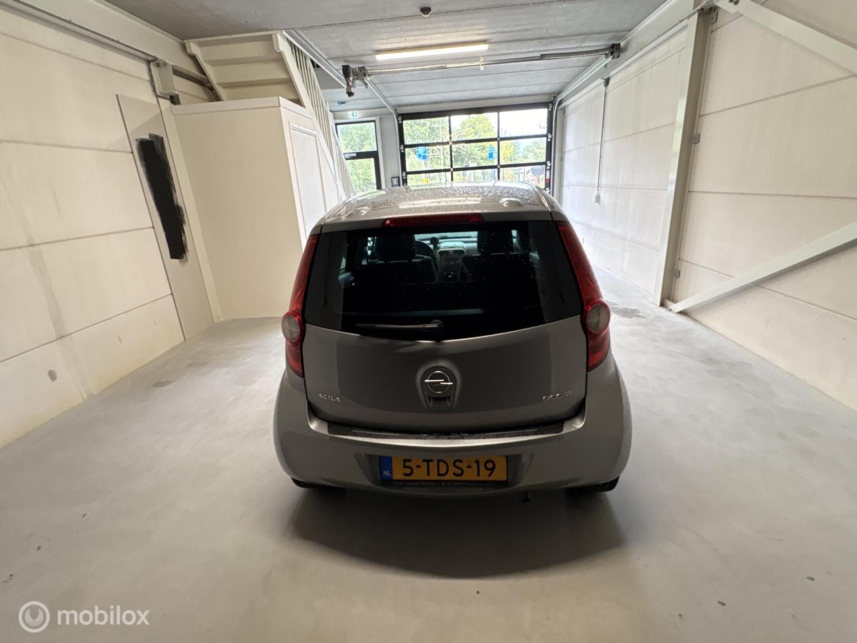 Foto van Opel Agila