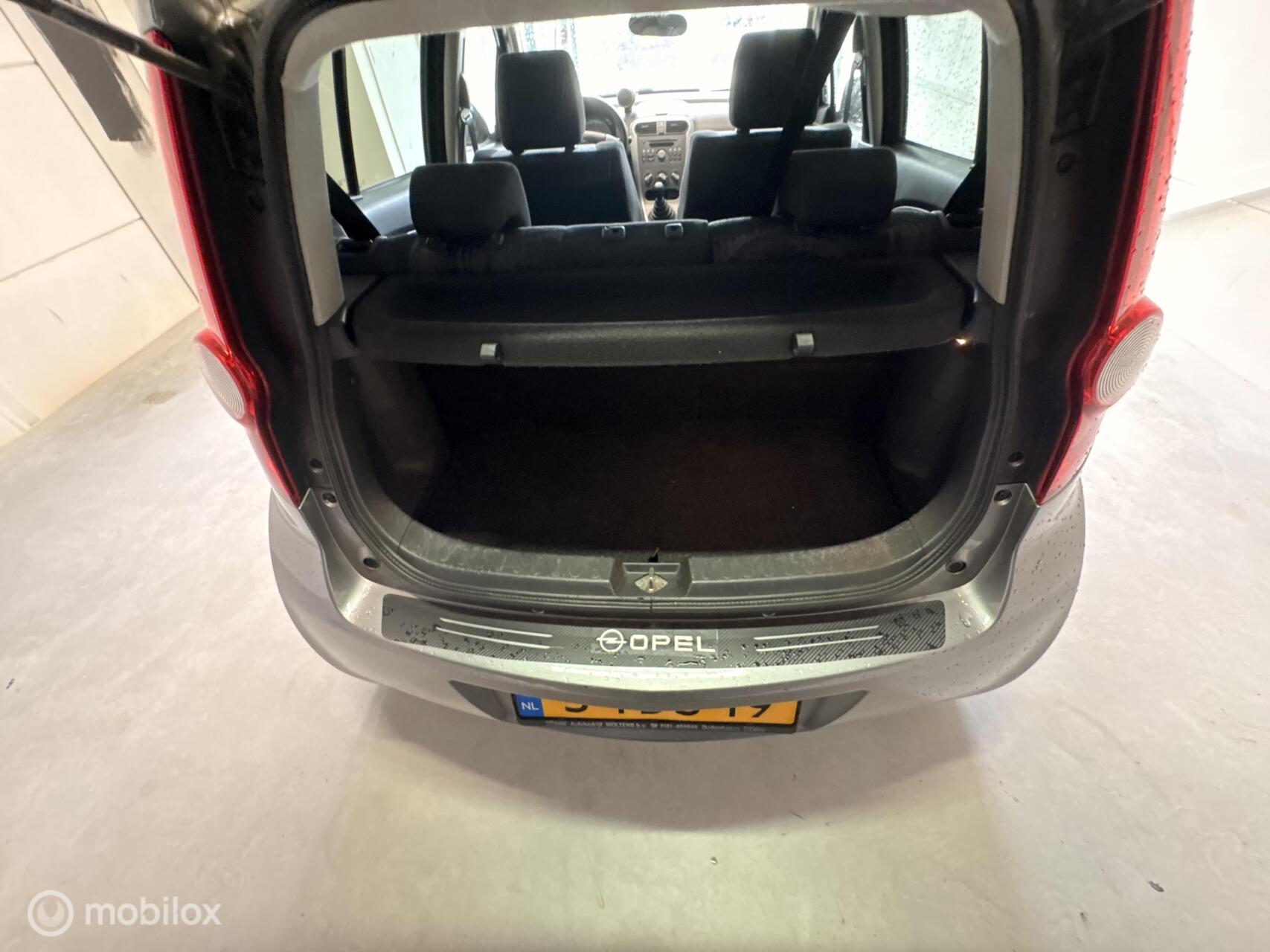 Foto van Opel Agila