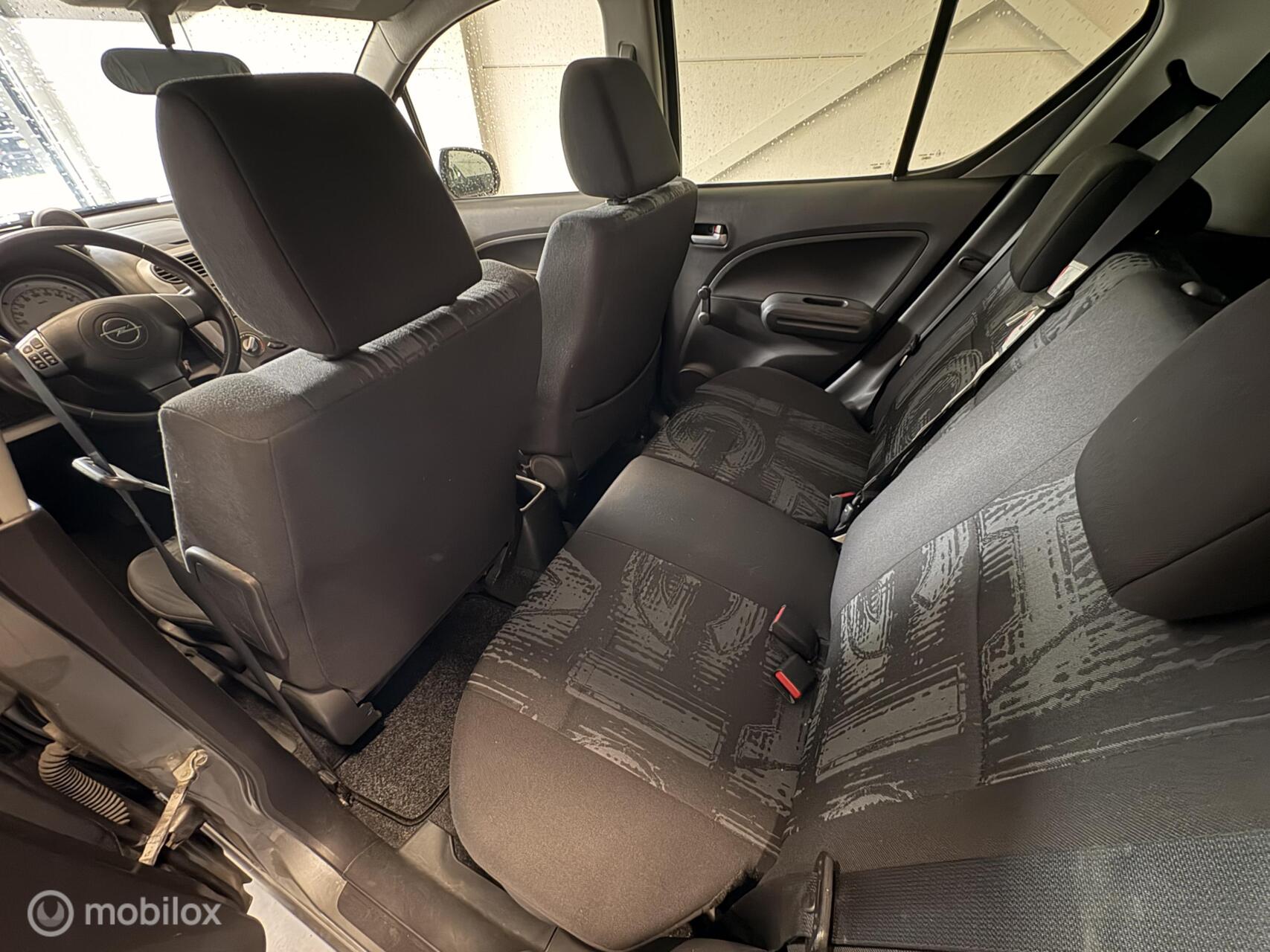 Foto van Opel Agila