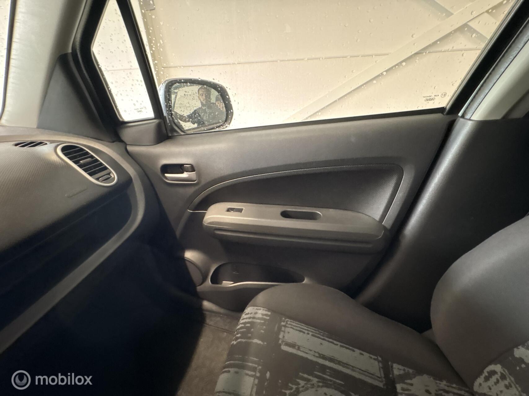 Foto van Opel Agila