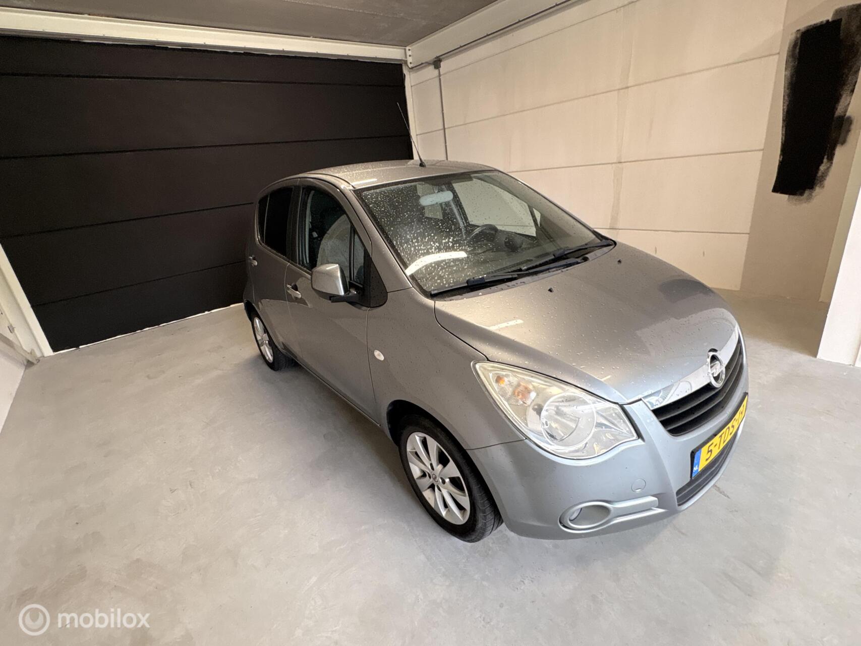 Foto van Opel Agila