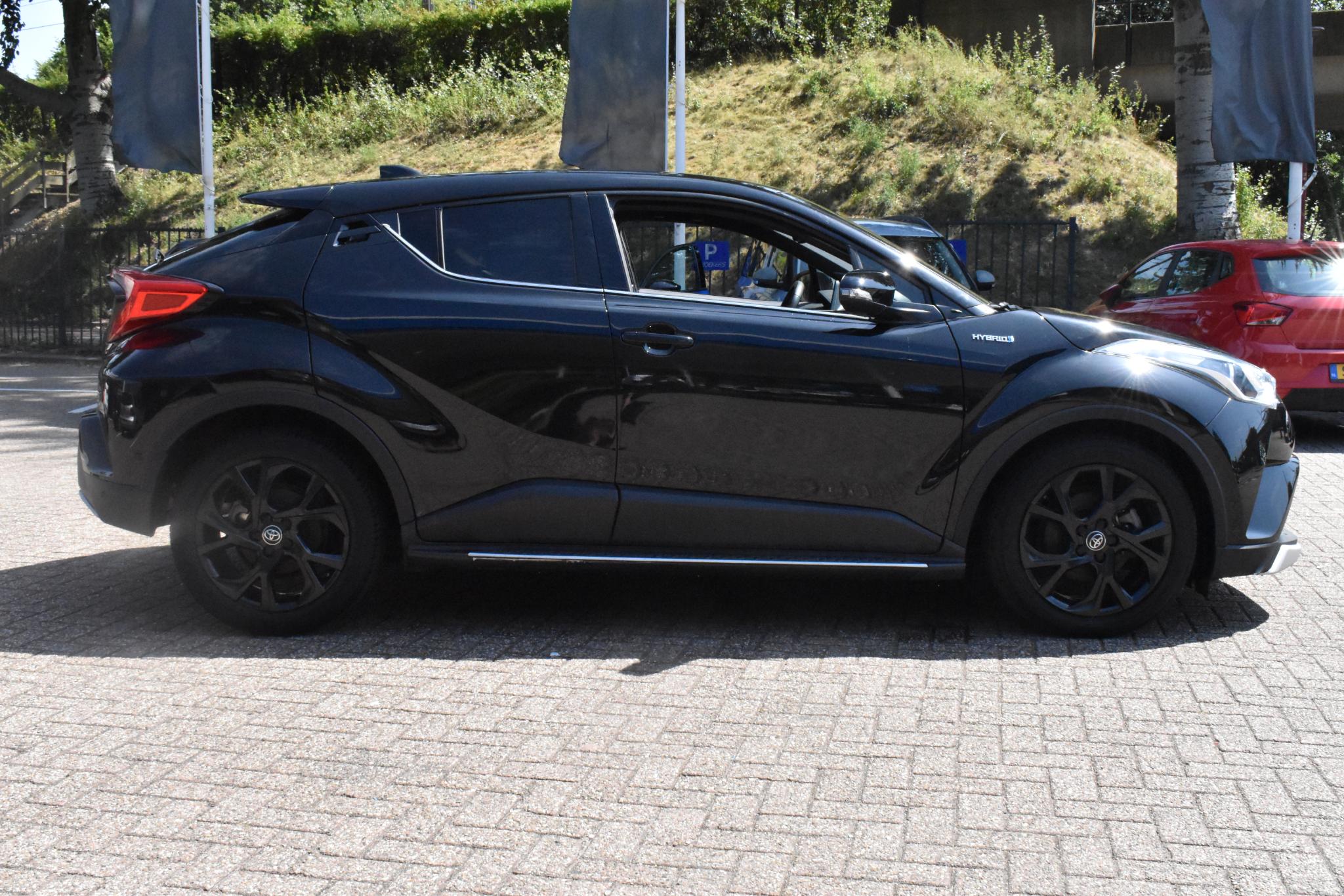 Foto van Toyota Toyota C-hr