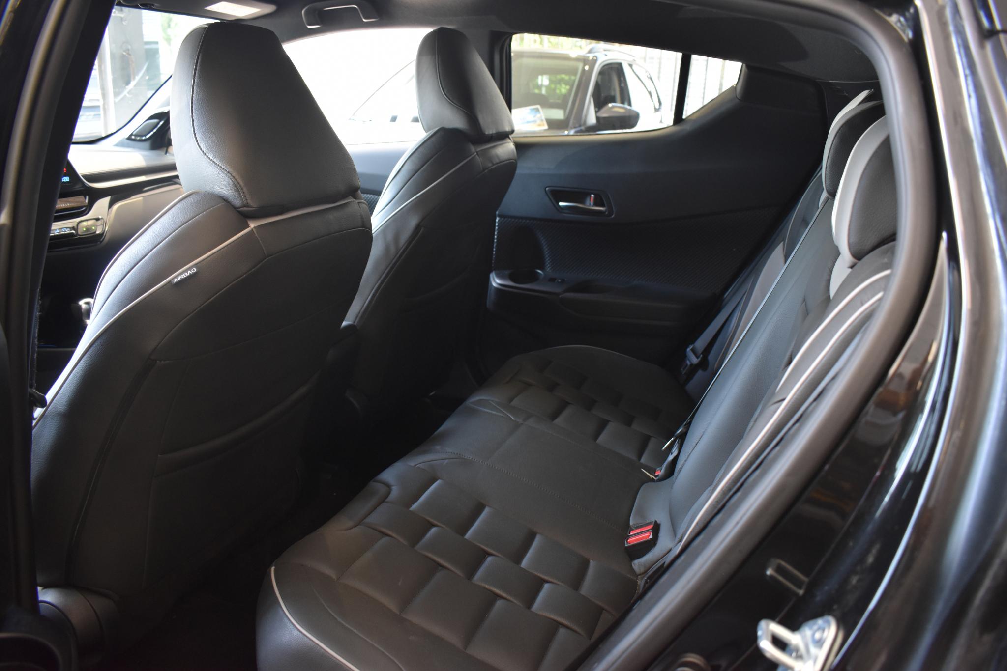 Foto van Toyota Toyota C-hr