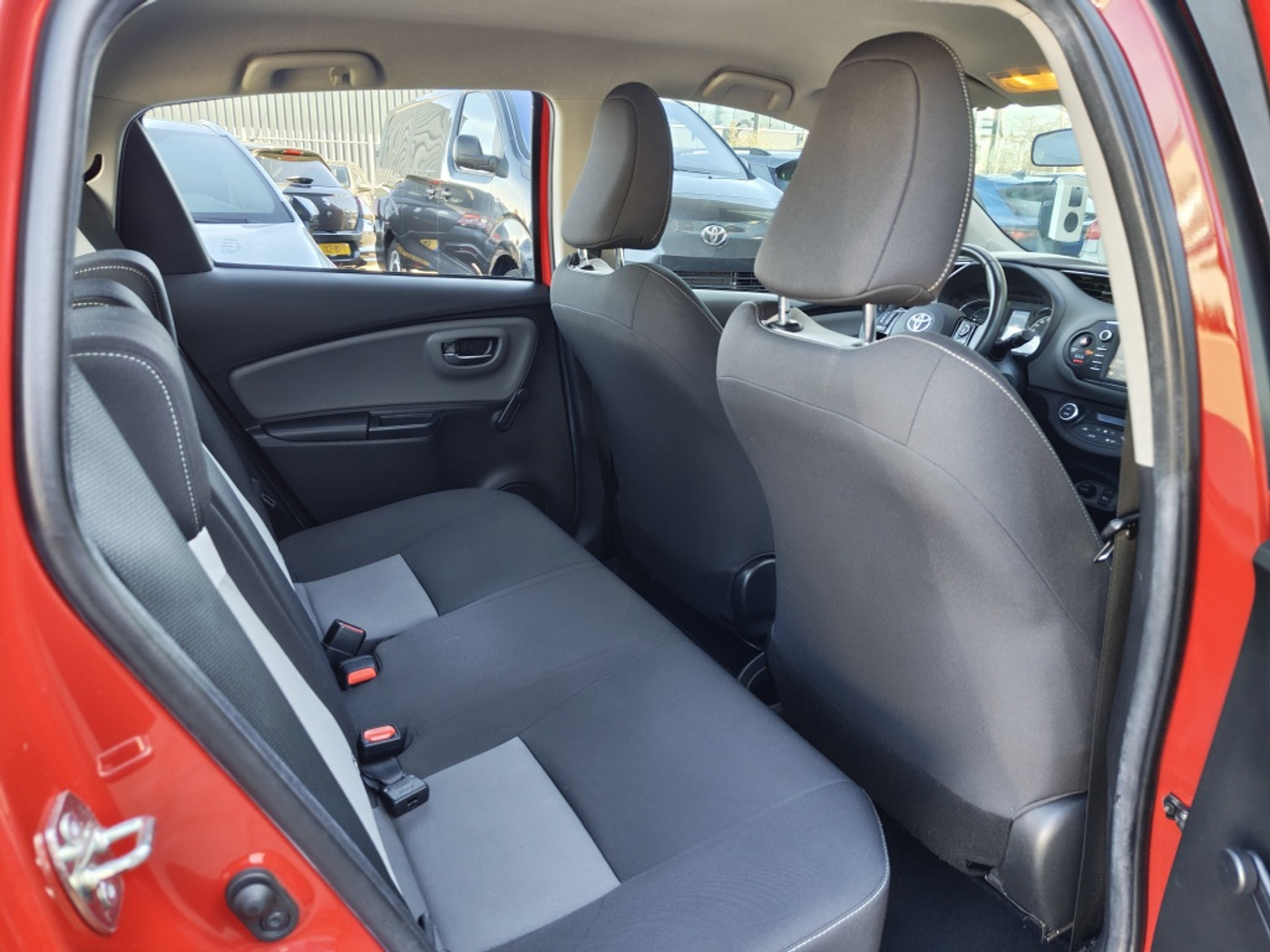 Foto van Toyota Toyota Yaris Hybrid