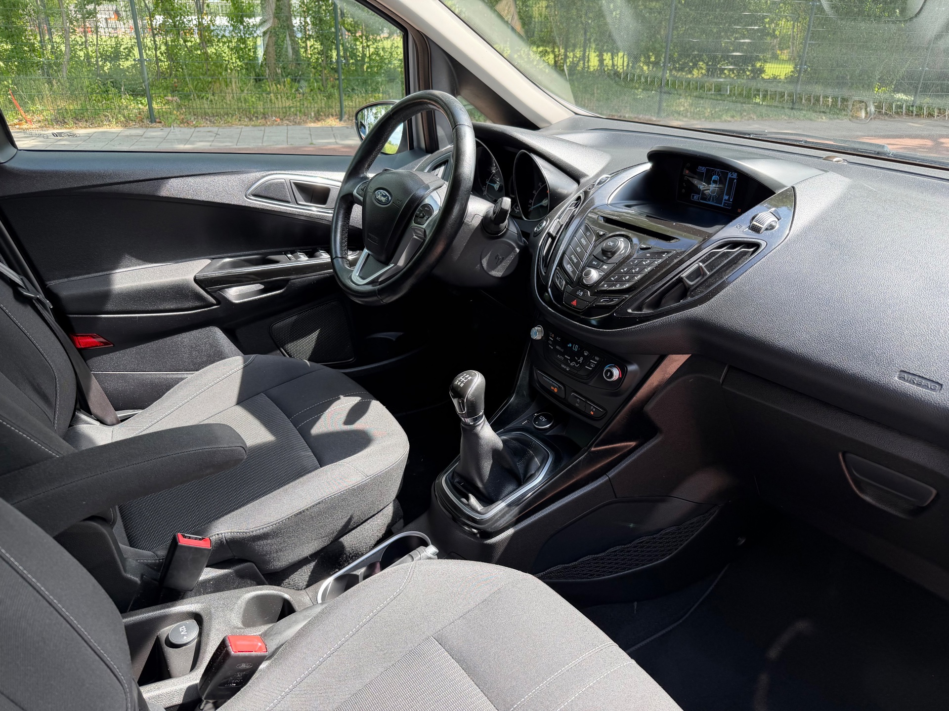 Foto van Ford B-max