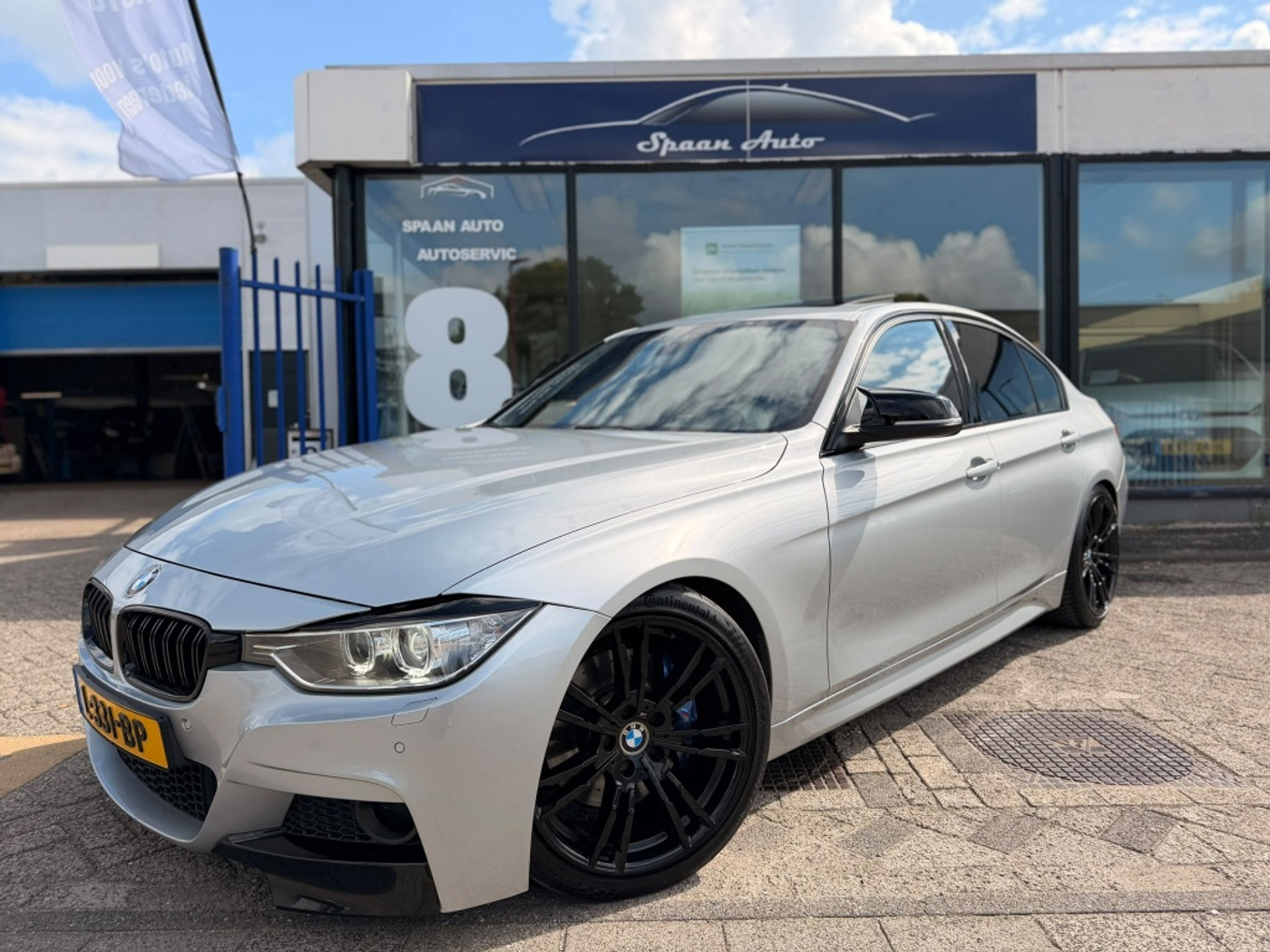 Foto van BMW 335i xDrive