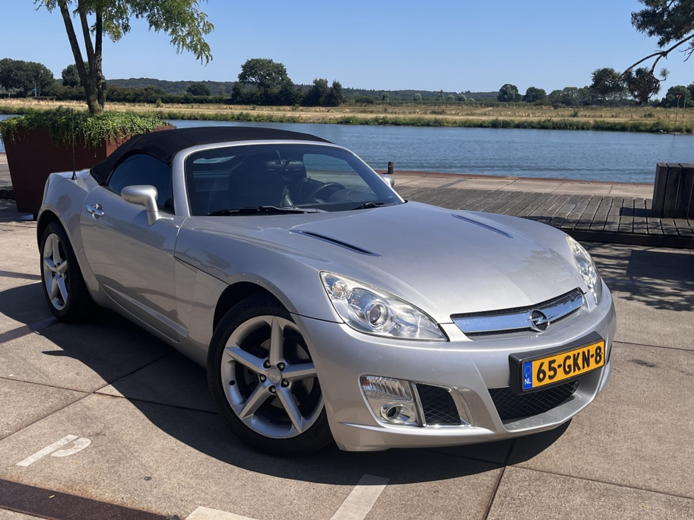 Foto van Opel GT