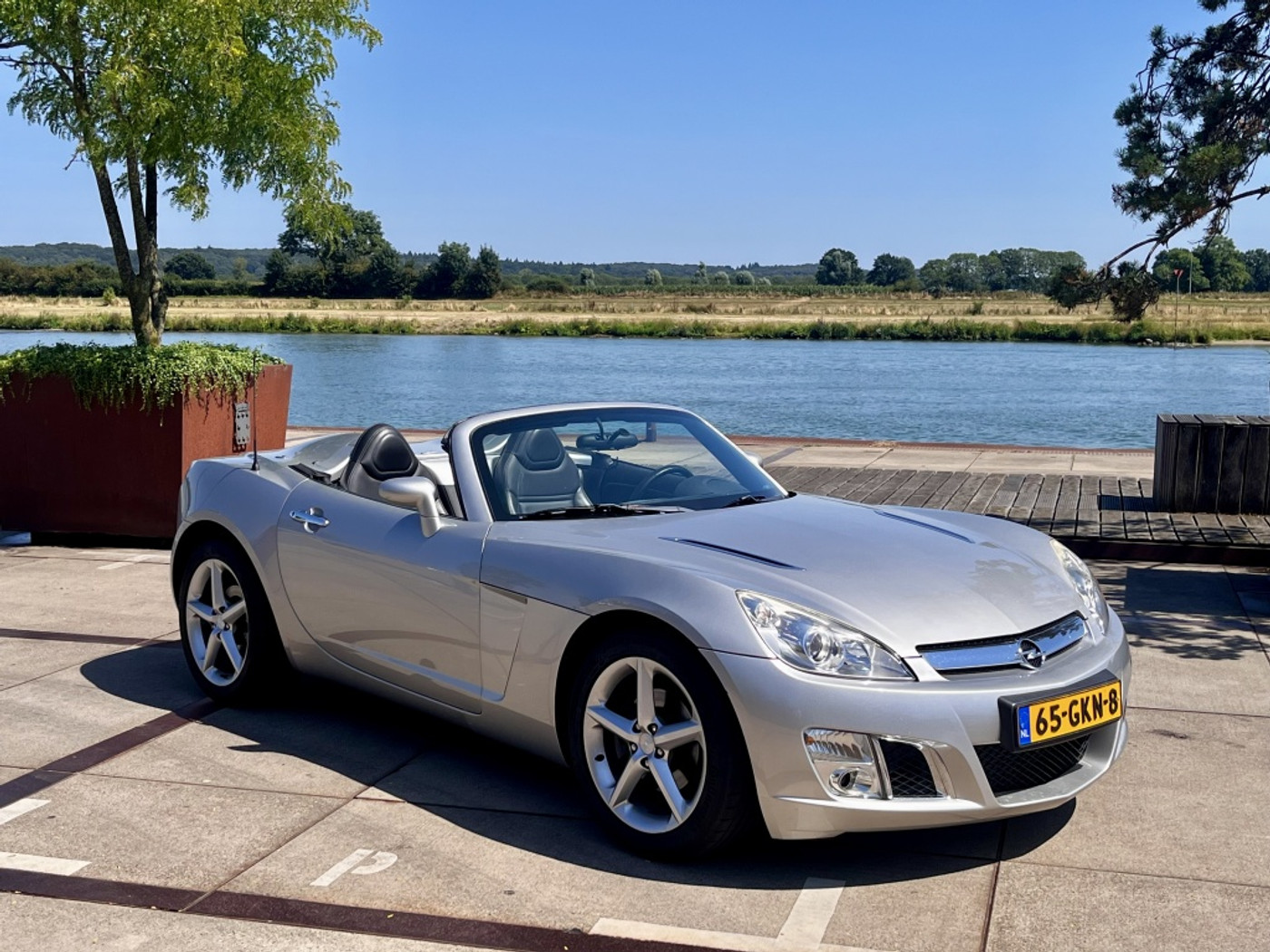 Foto van Opel GT