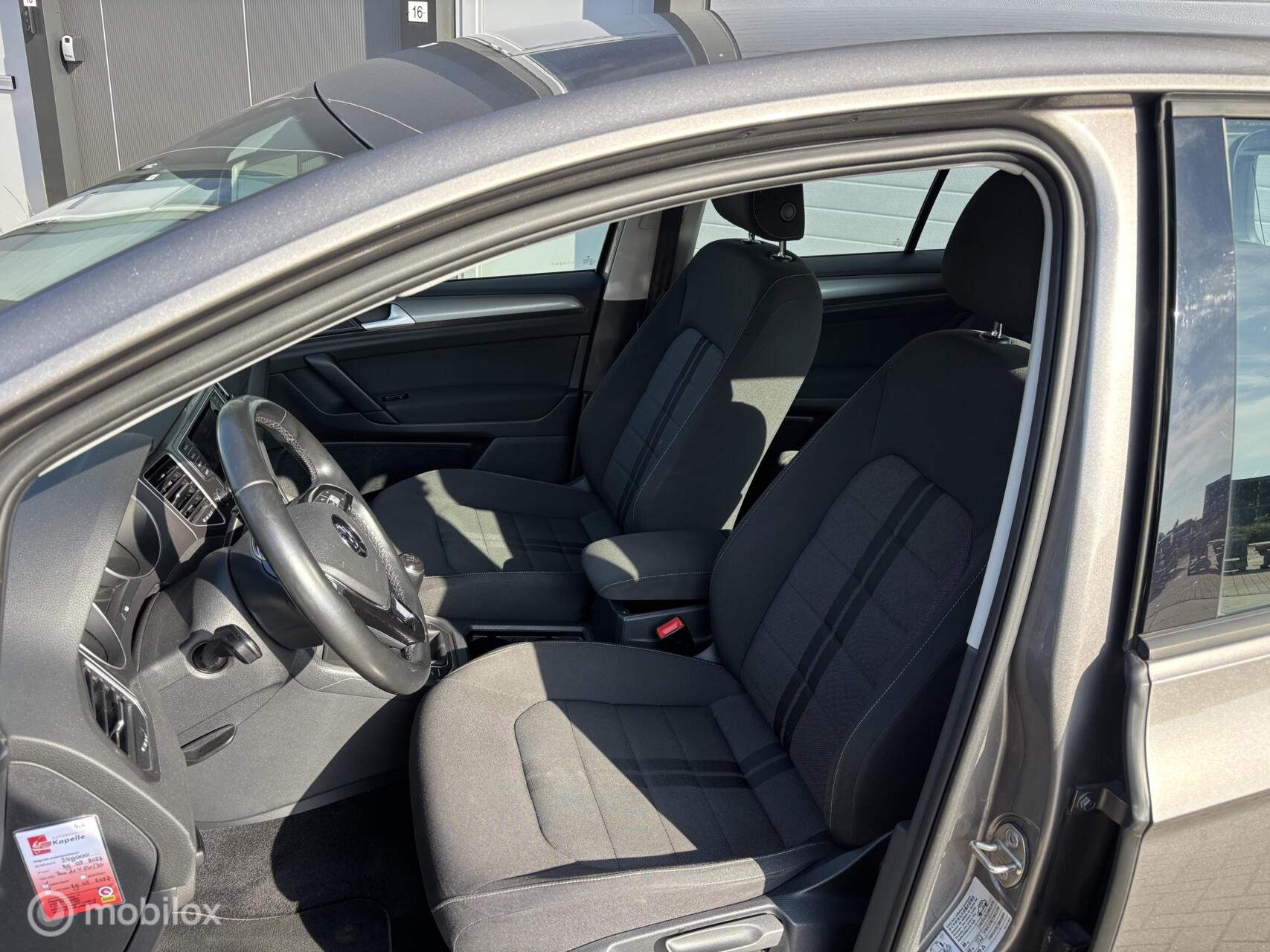 Foto van Volkswagen Golf Sportsvan