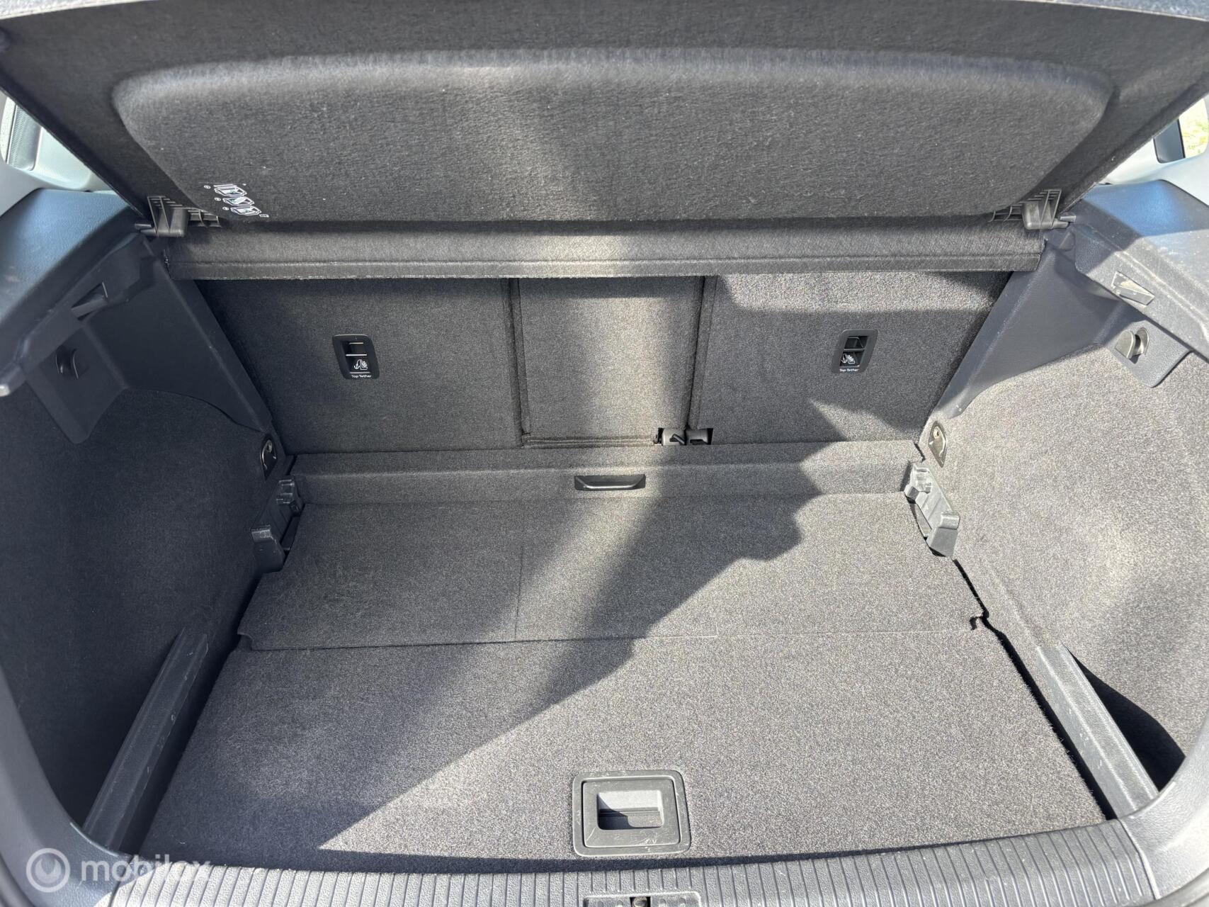 Foto van Volkswagen Golf Sportsvan
