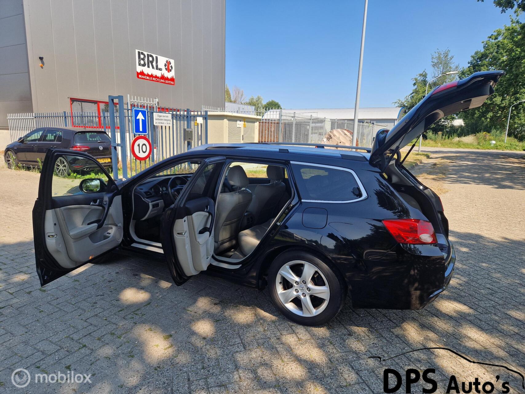 Foto van Honda Accord Tourer
