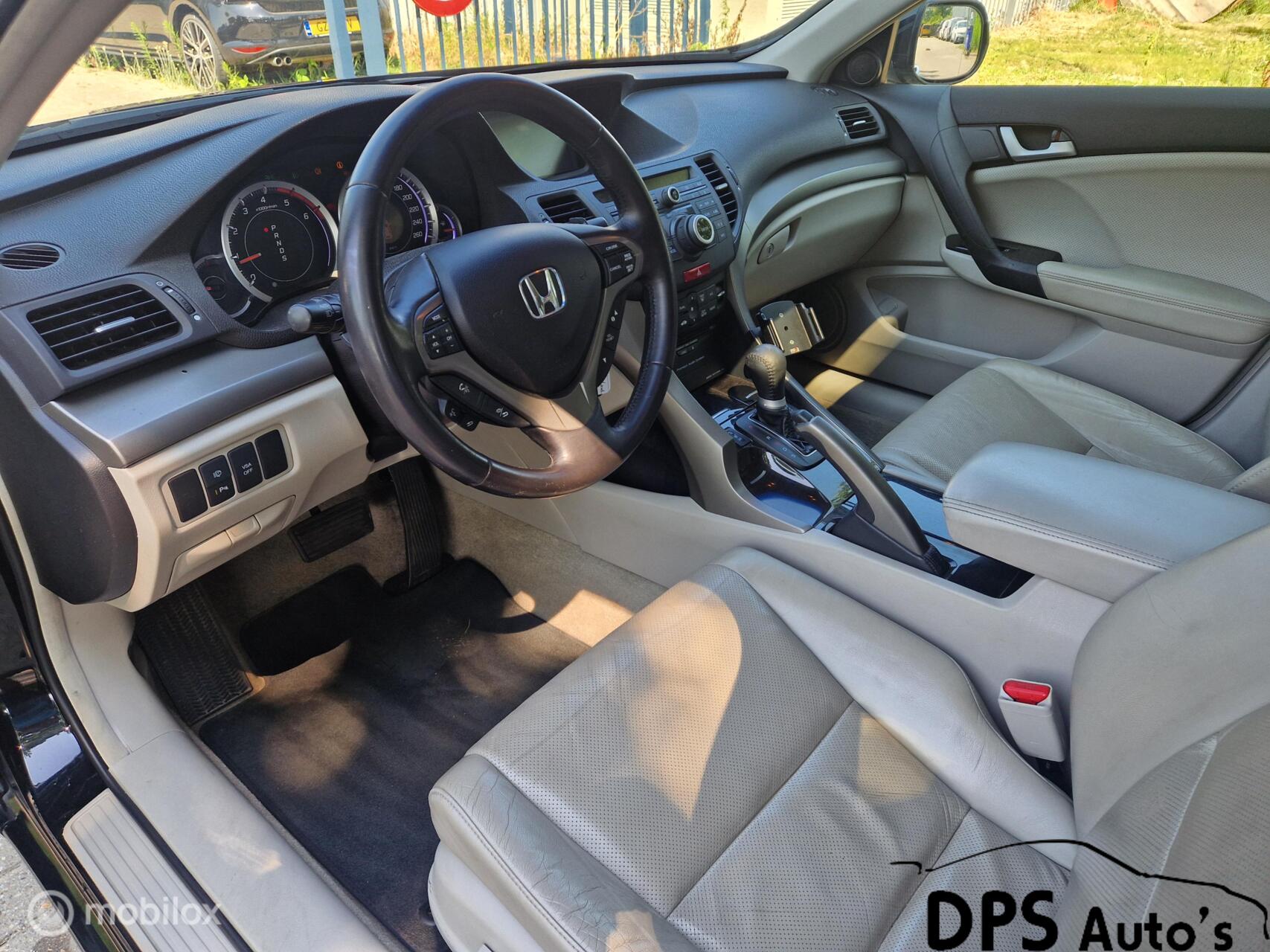 Foto van Honda Accord Tourer