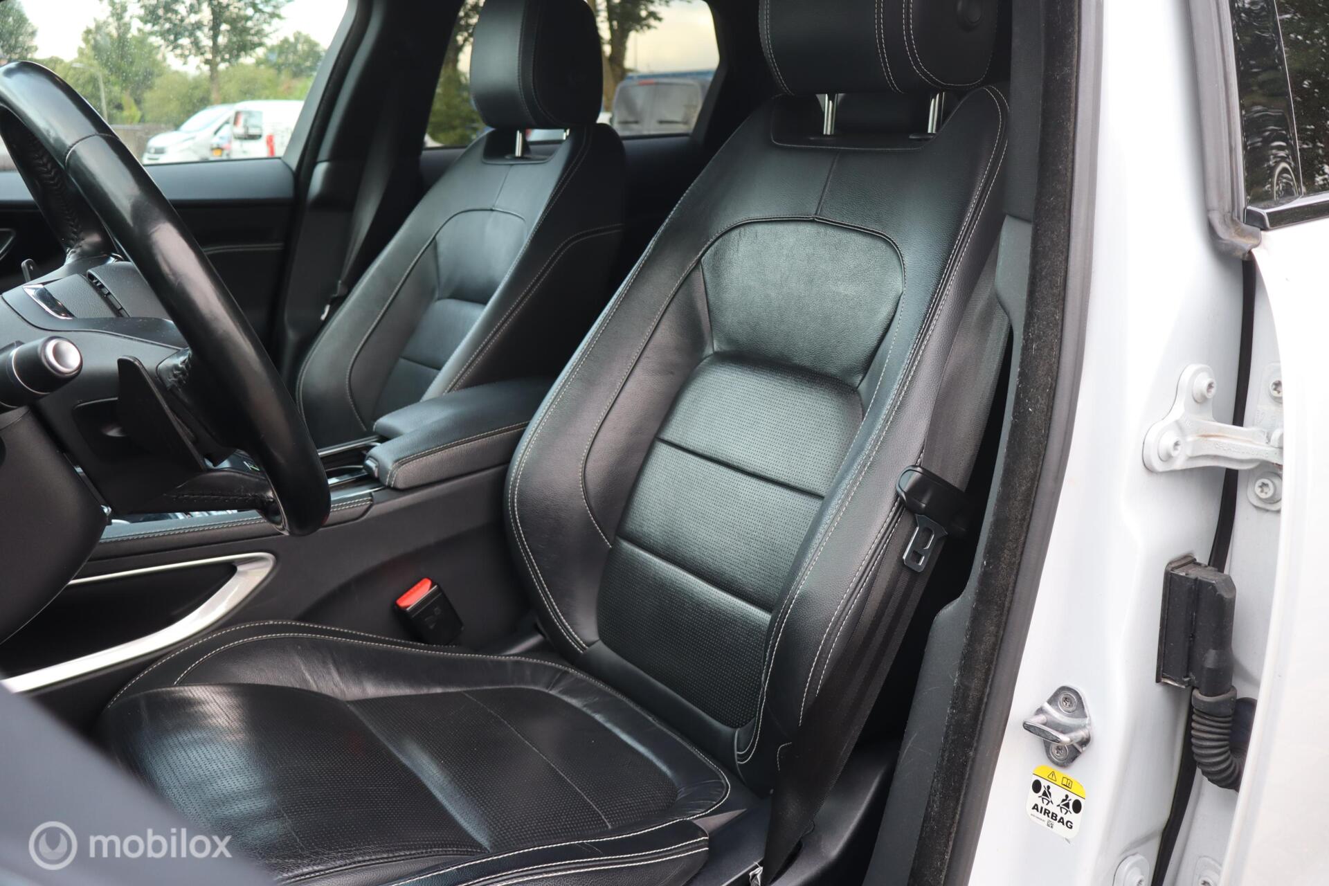 Foto van Jaguar Jaguar F-pace