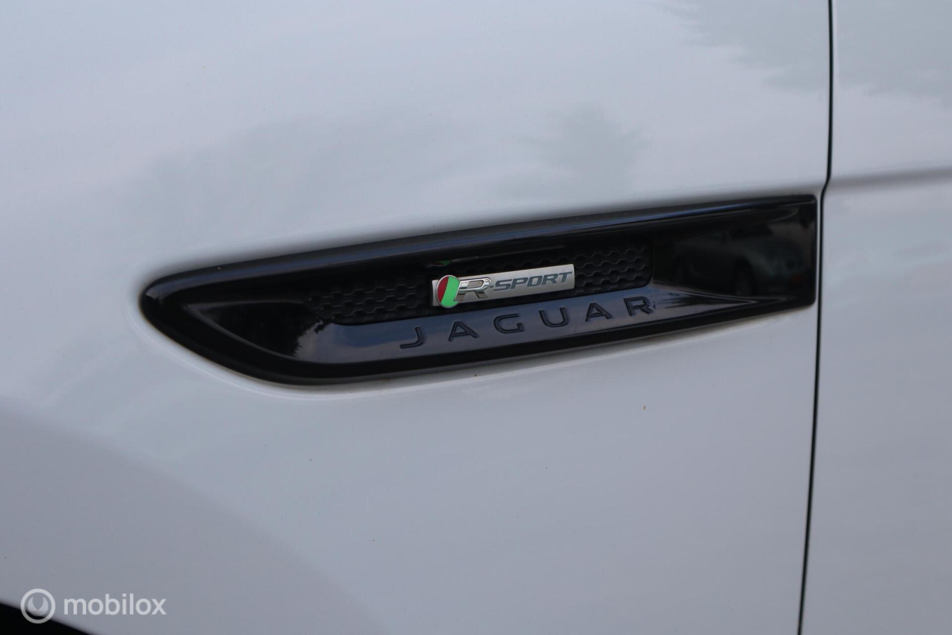 Foto van Jaguar Jaguar F-pace