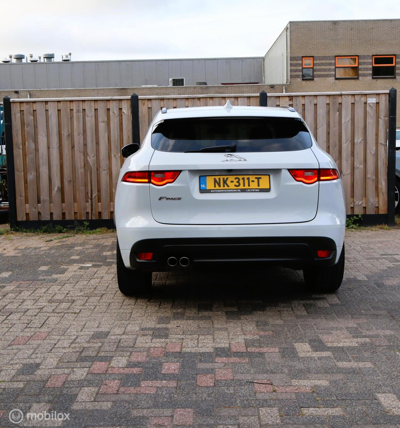 Foto van Jaguar Jaguar F-pace