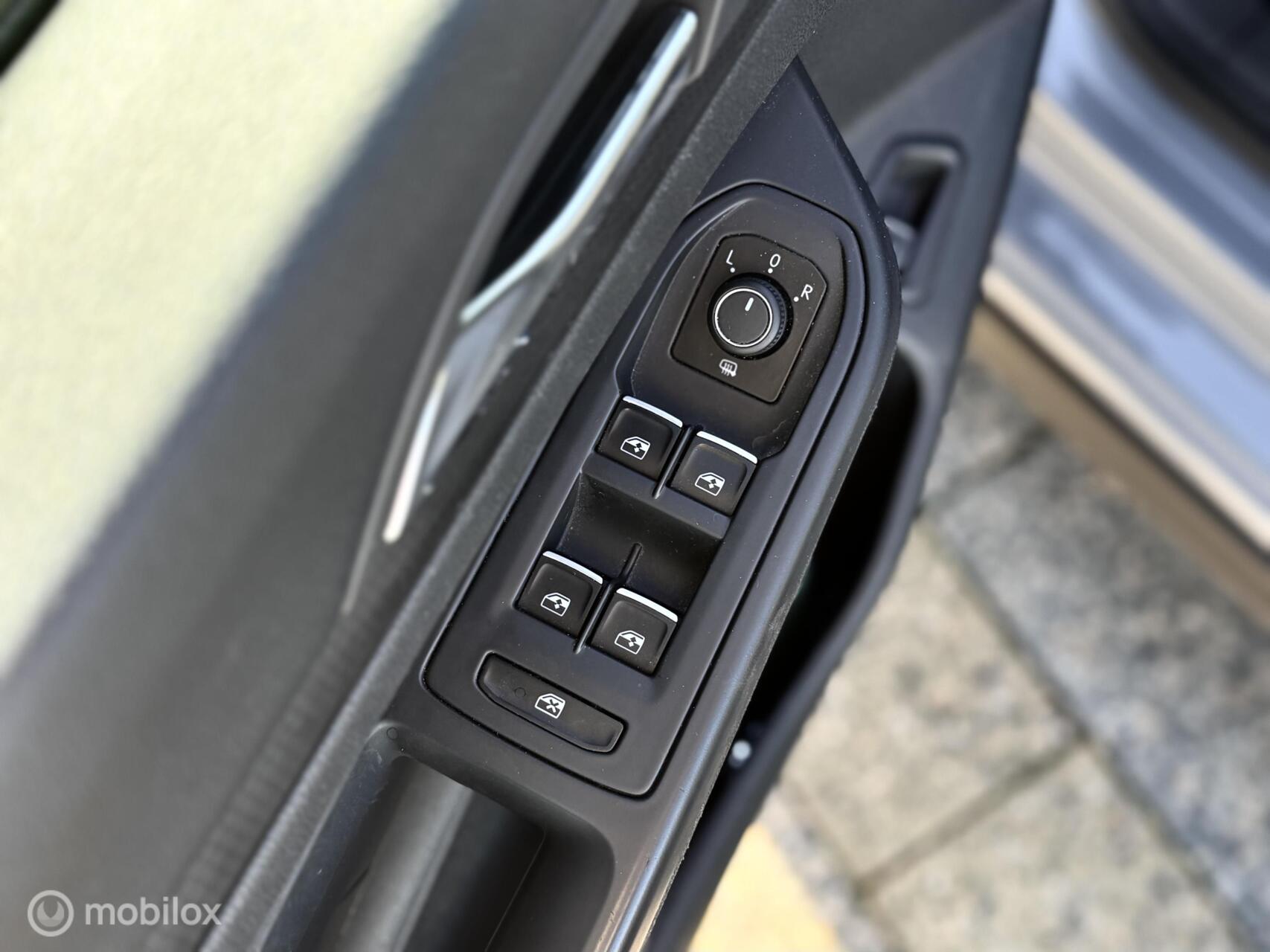 Foto van Volkswagen Golf GTE