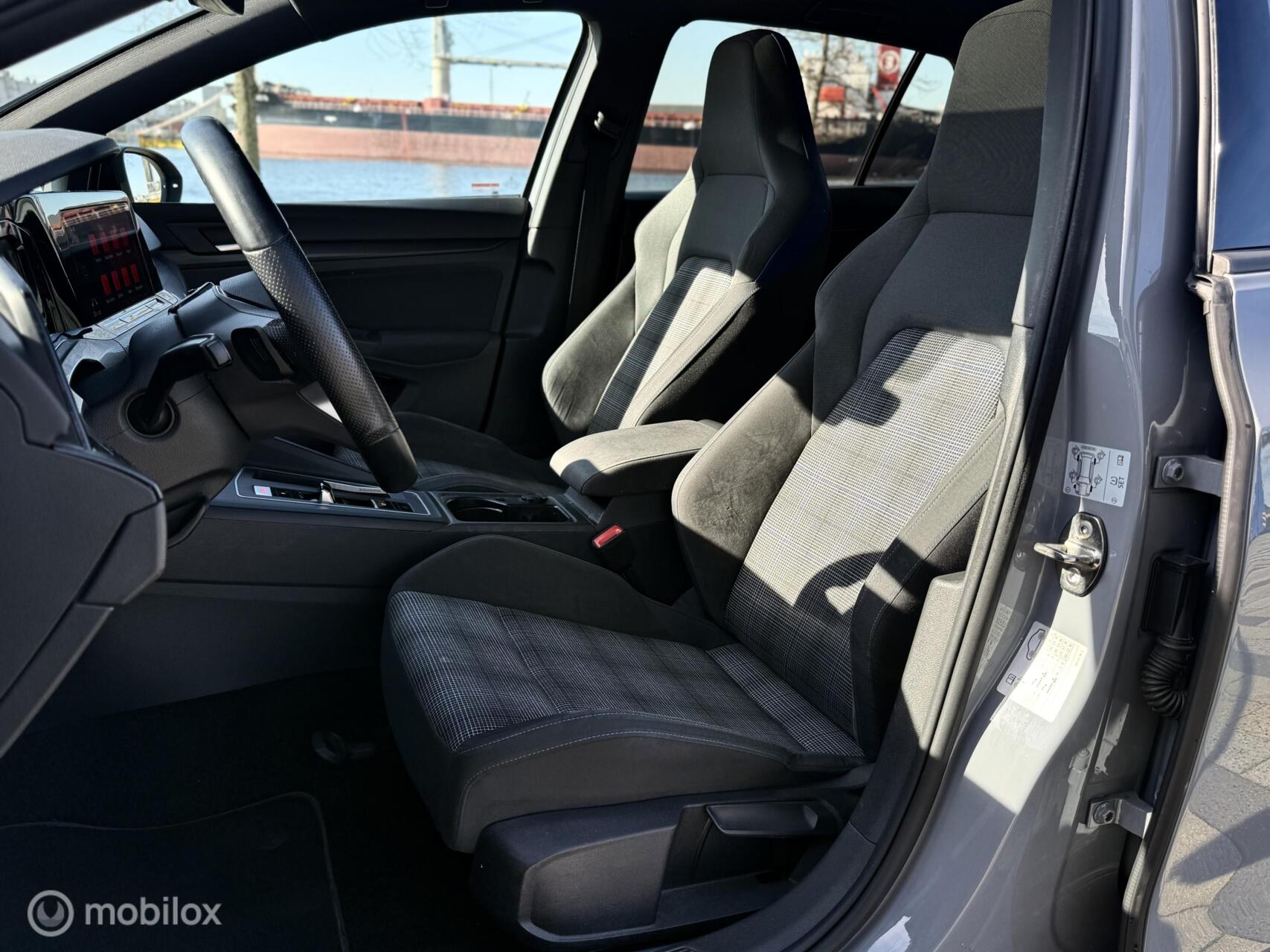 Foto van Volkswagen Golf GTE