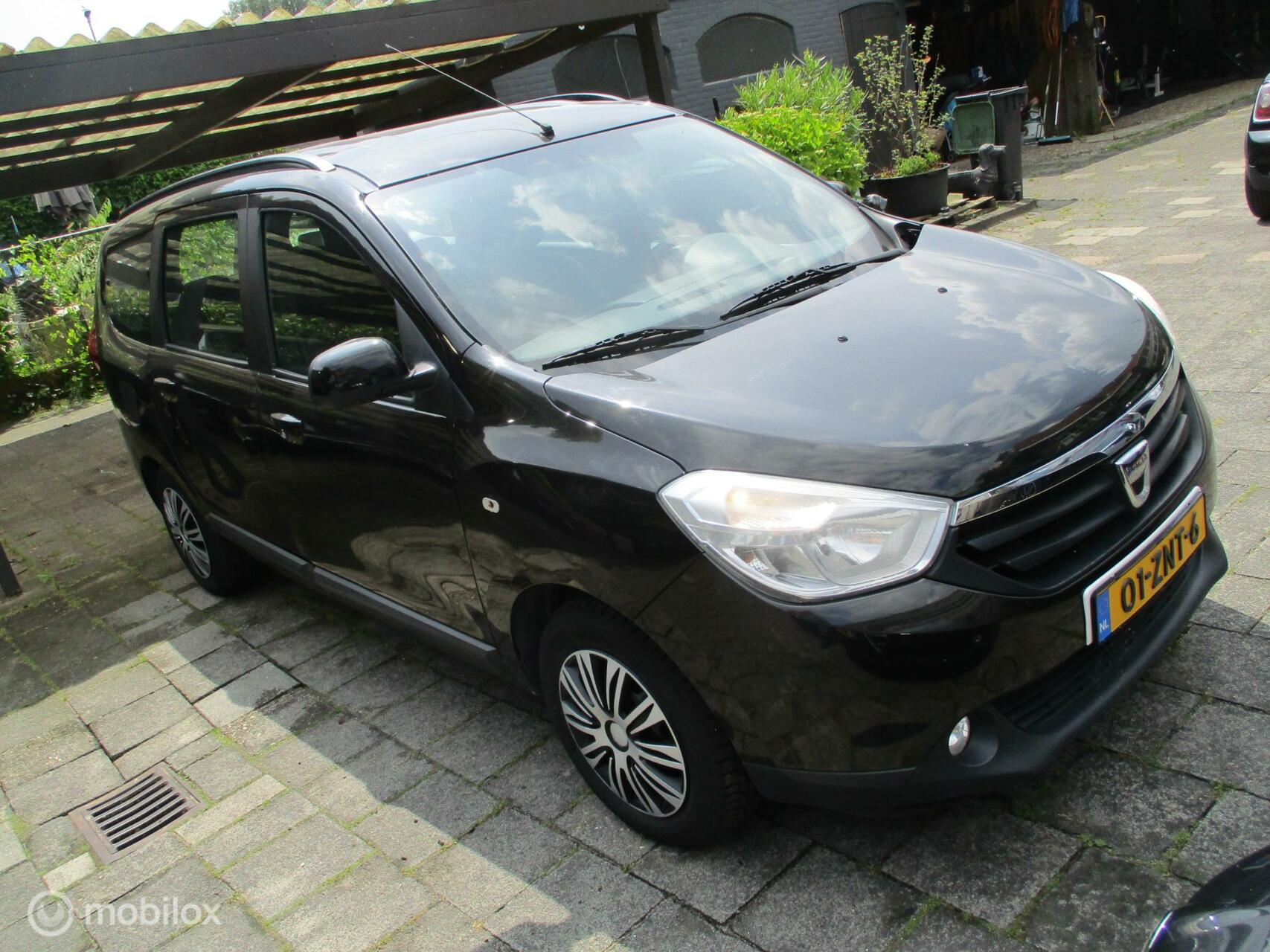 Foto van Dacia Lodgy