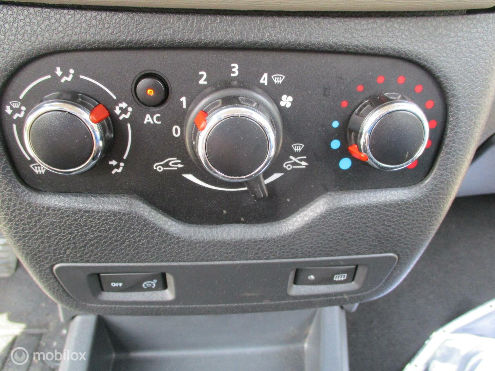 Foto van Dacia Lodgy