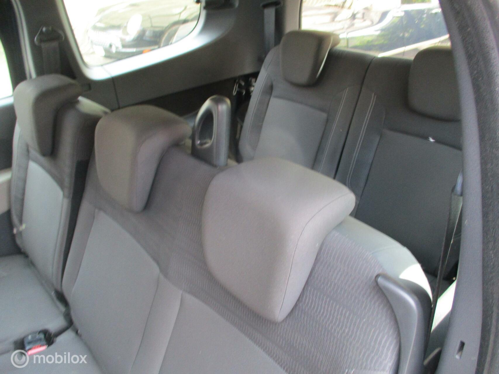 Foto van Dacia Lodgy