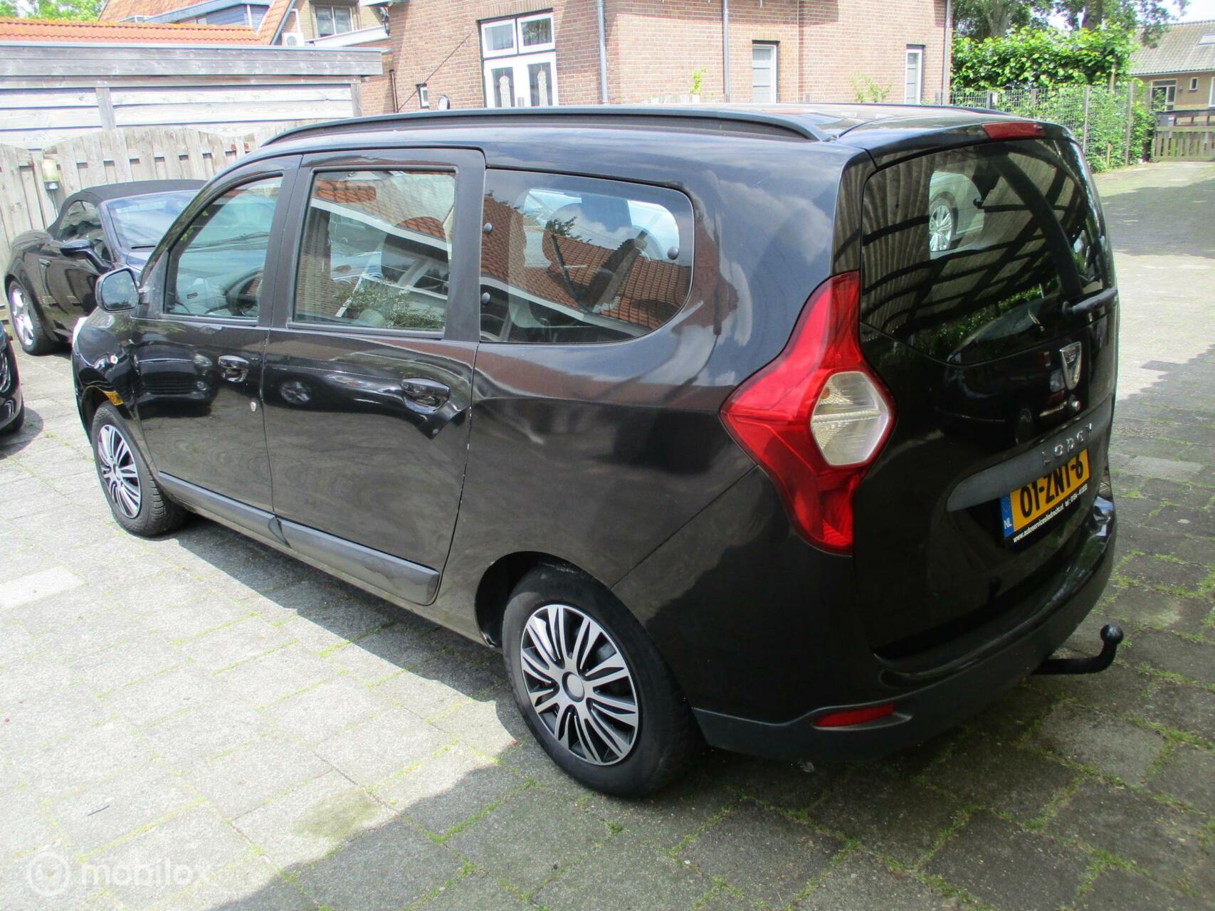 Foto van Dacia Lodgy