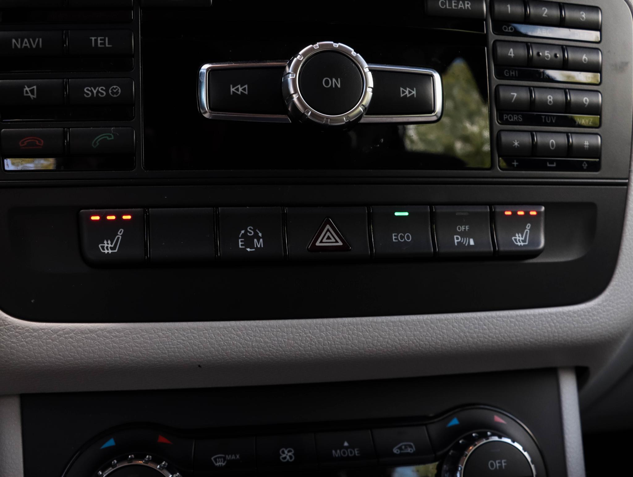 Foto van Mercedes-Benz B 200