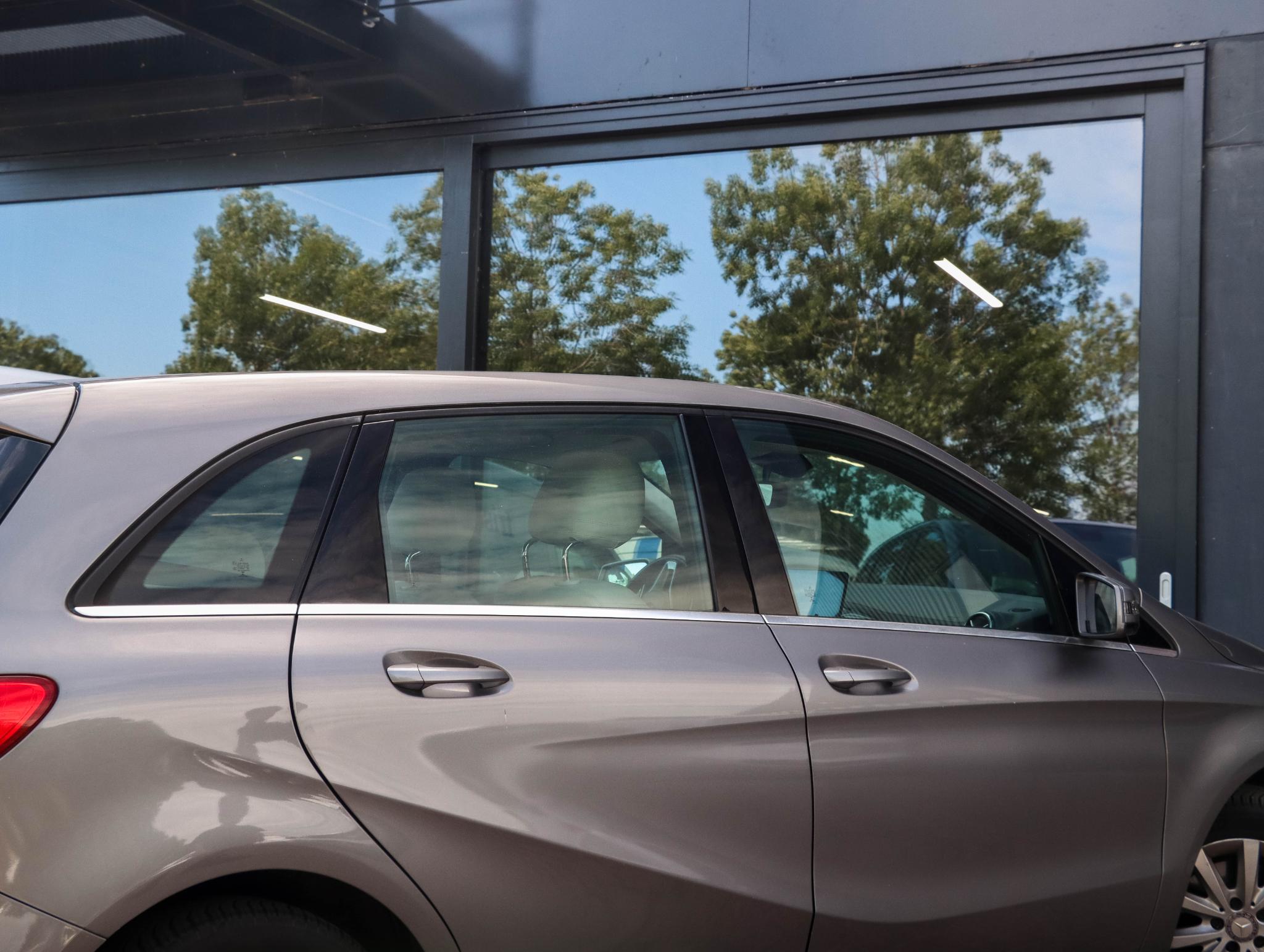 Foto van Mercedes-Benz B 200