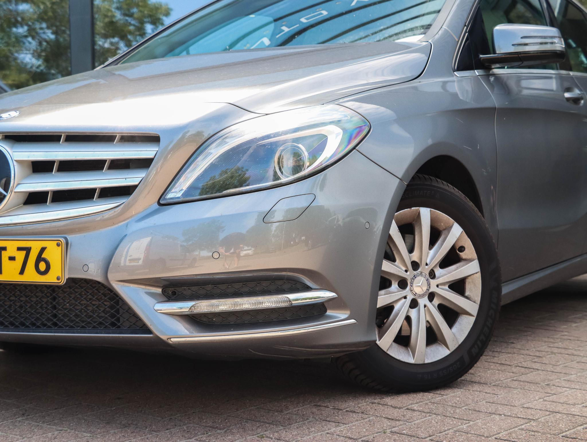 Foto van Mercedes-Benz B 200