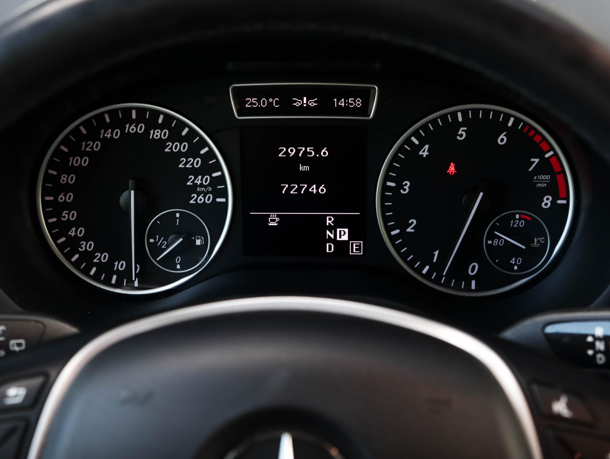 Foto van Mercedes-Benz B 200