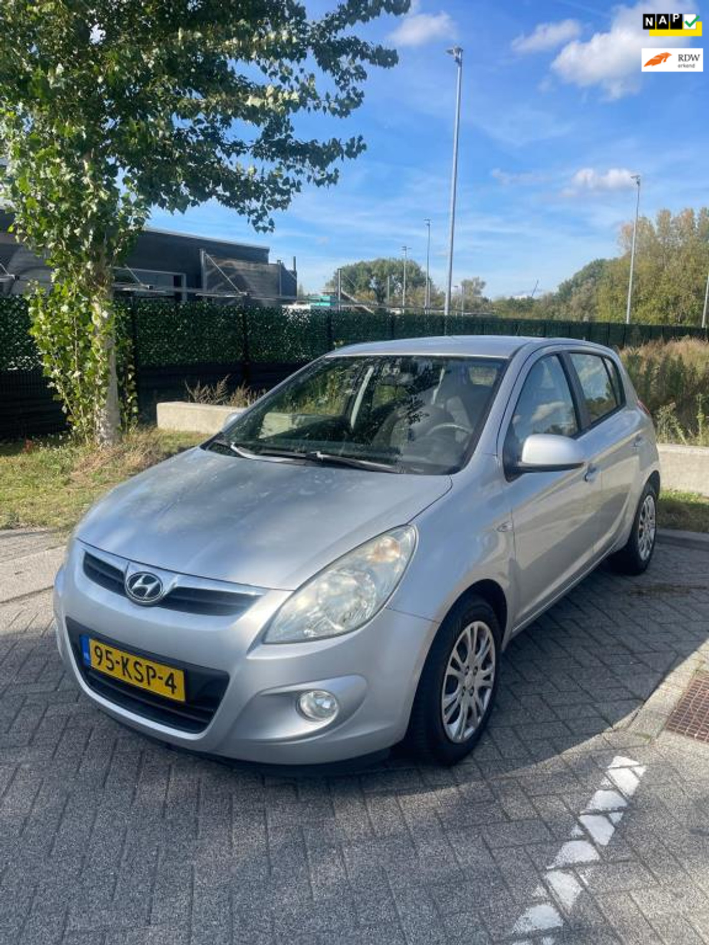 Hyundai I20 1.4i DynamicVersion Auto Alleen Geschikt Voor *EXPORT* 2010 - voorkant