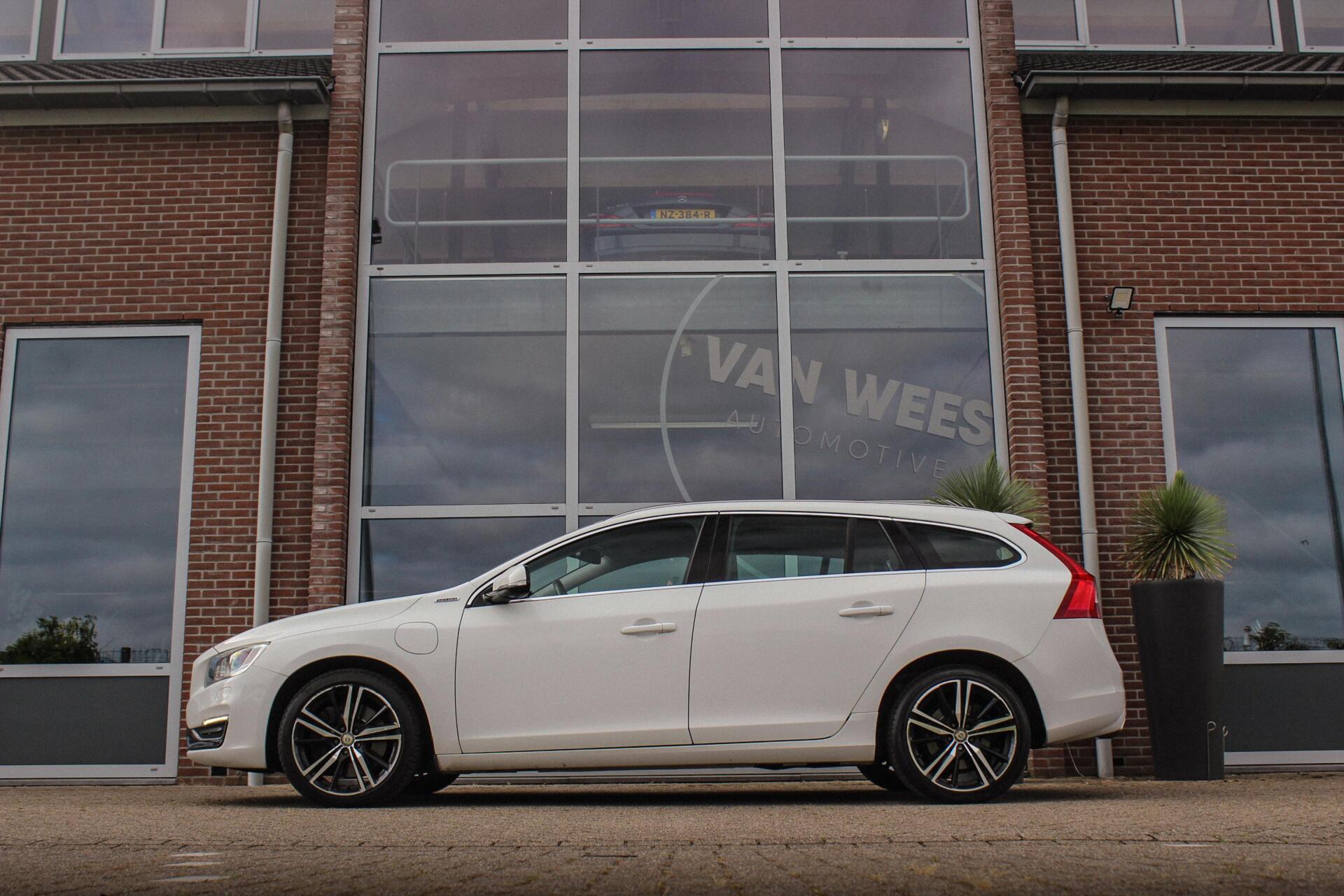 Foto van Volvo V60 Plug In Hybrid