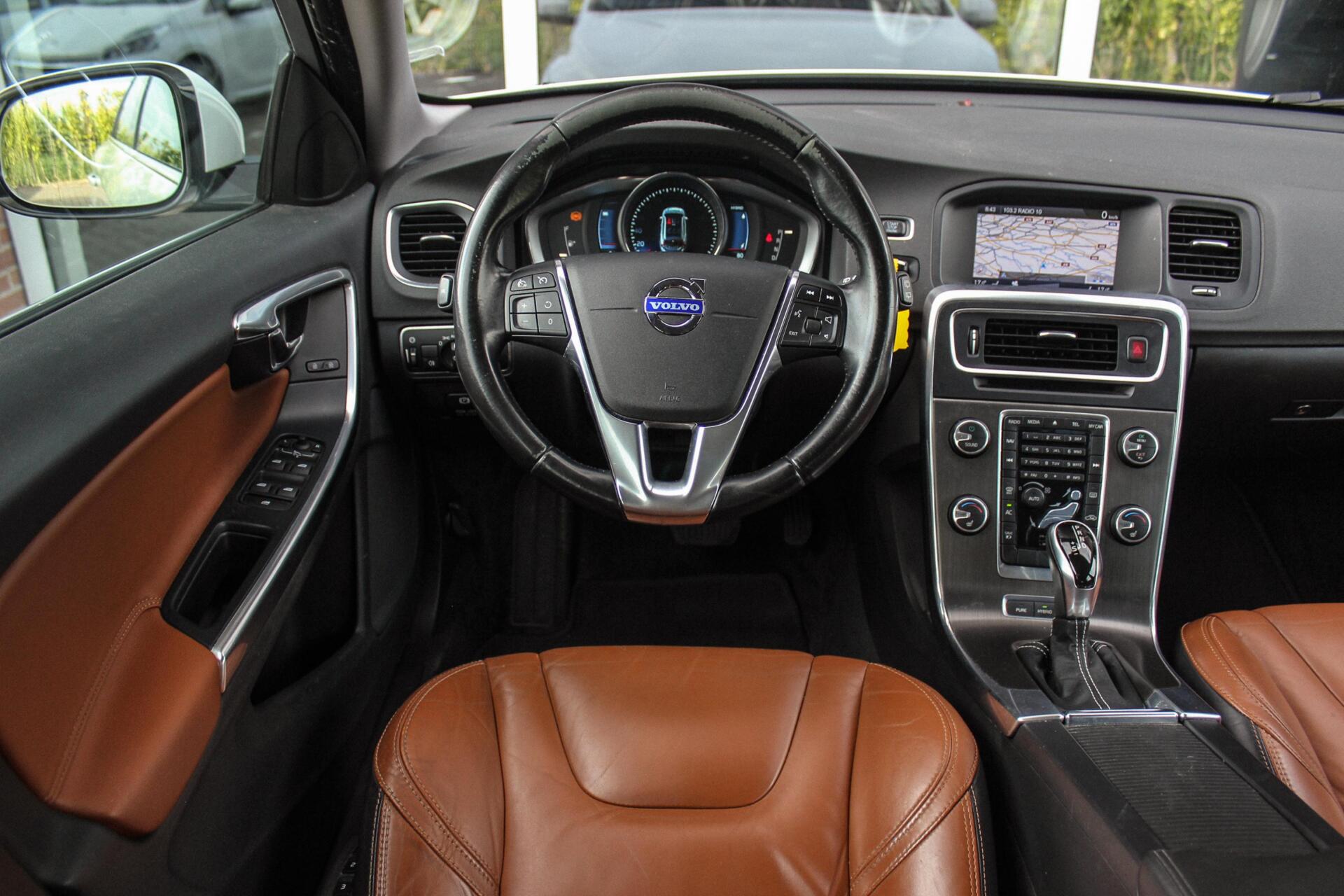 Foto van Volvo V60 Plug In Hybrid