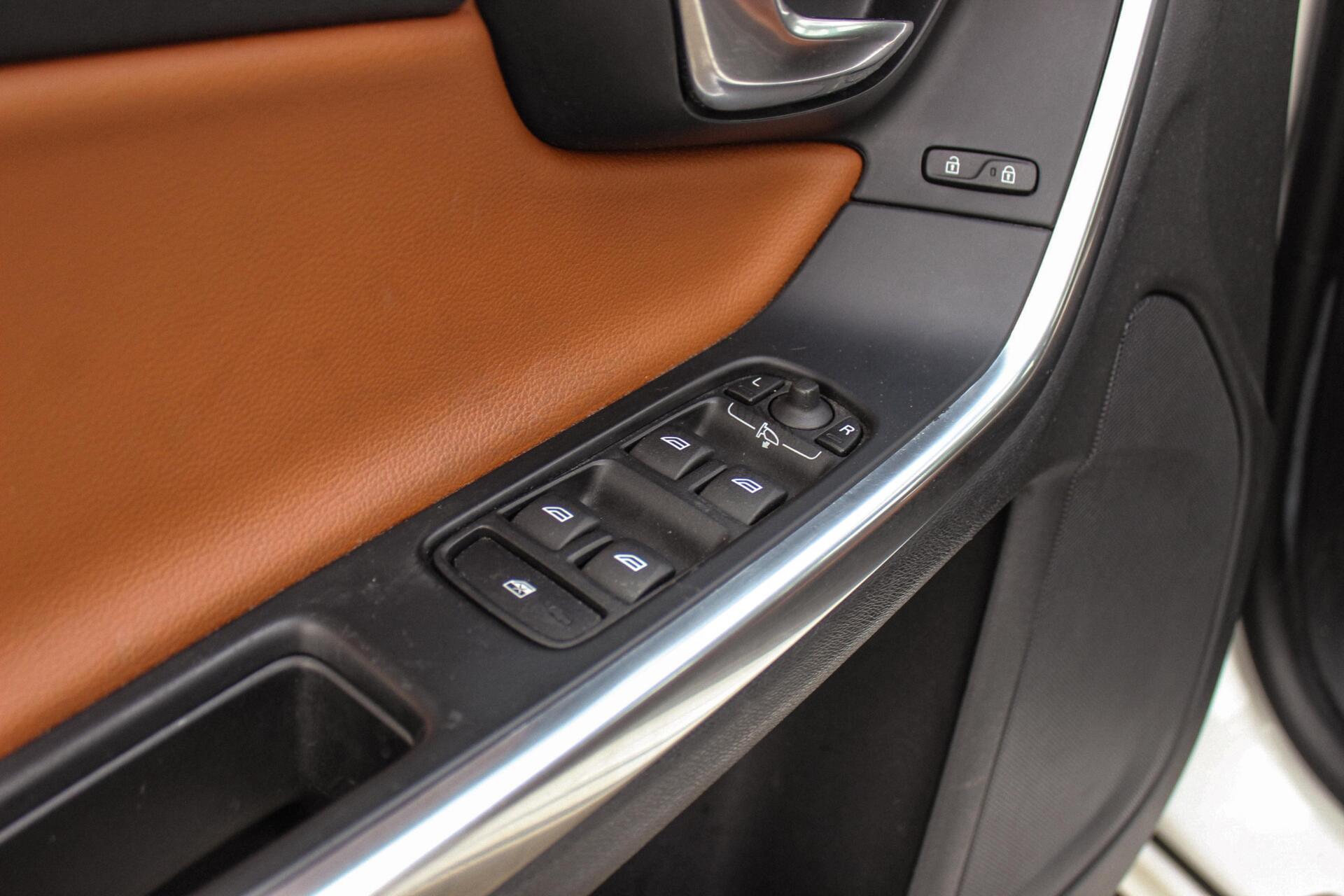Foto van Volvo V60 Plug In Hybrid