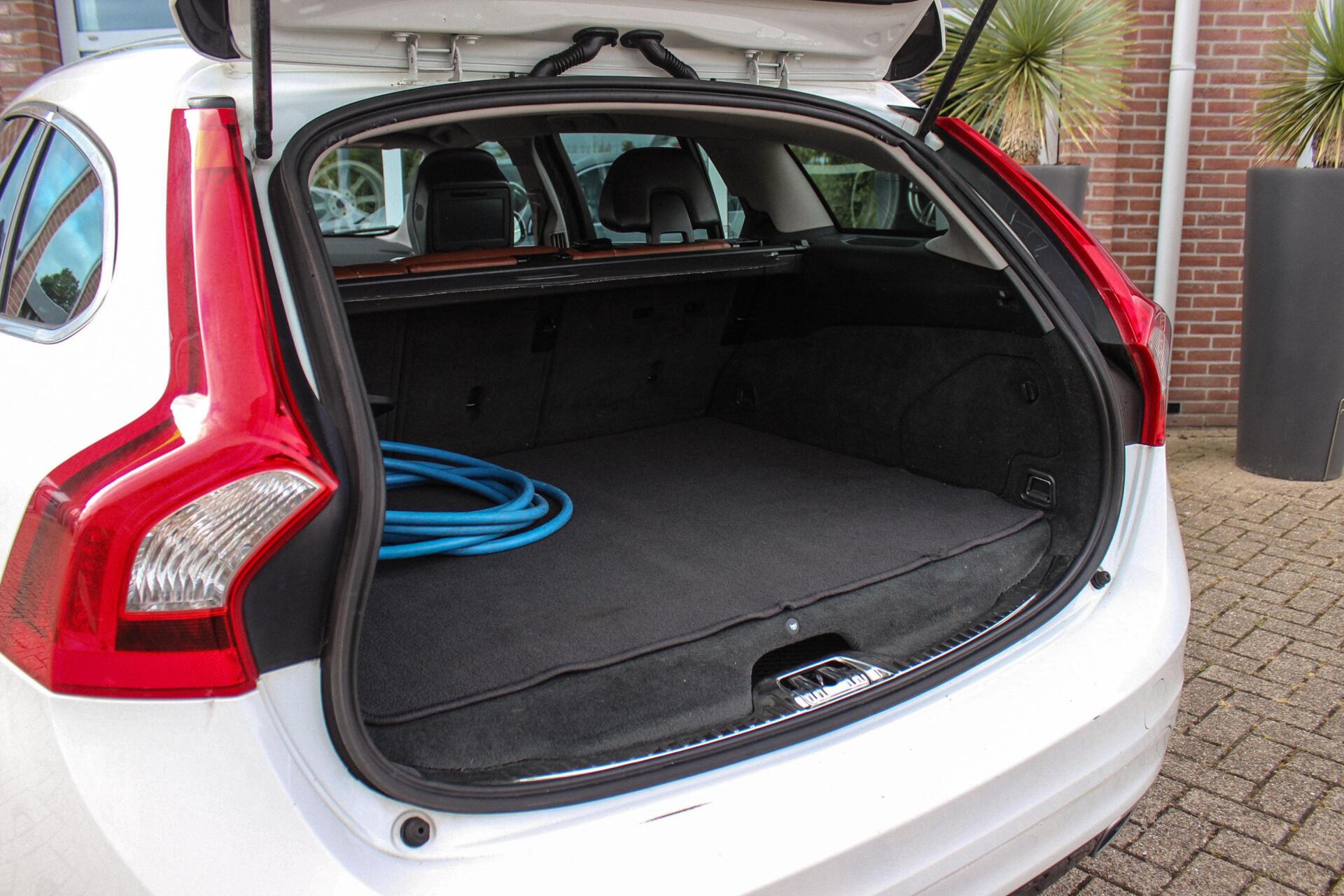 Foto van Volvo V60 Plug In Hybrid