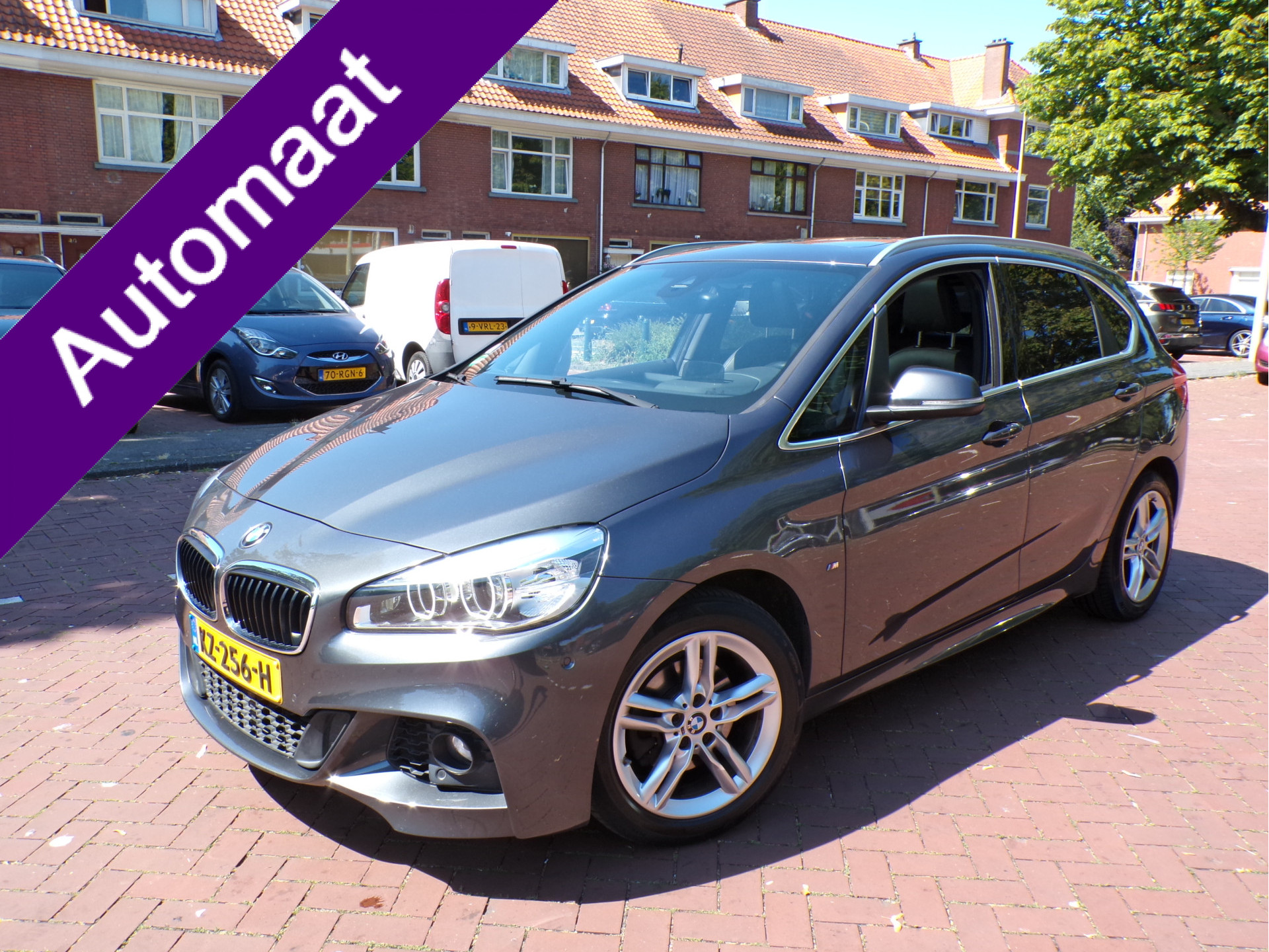 BMW 218i Active Tourer 218i Centennial High Executive 2016 - voorkant