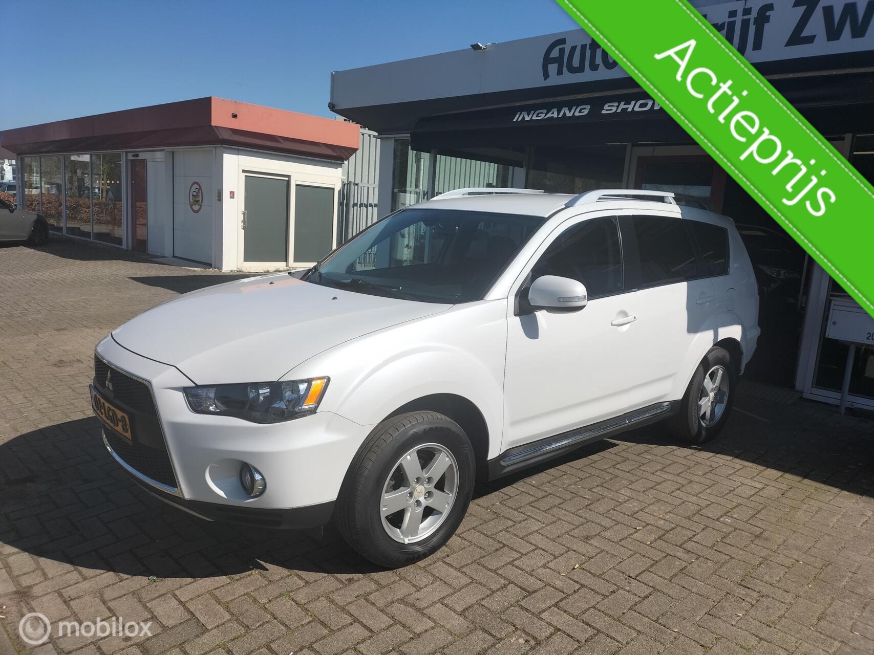 Mitsubishi Mitsubishi Outlander 2.0 Intro Edit.|2010|NAVI|AIRCO|CRUISE 2010 - voorkant