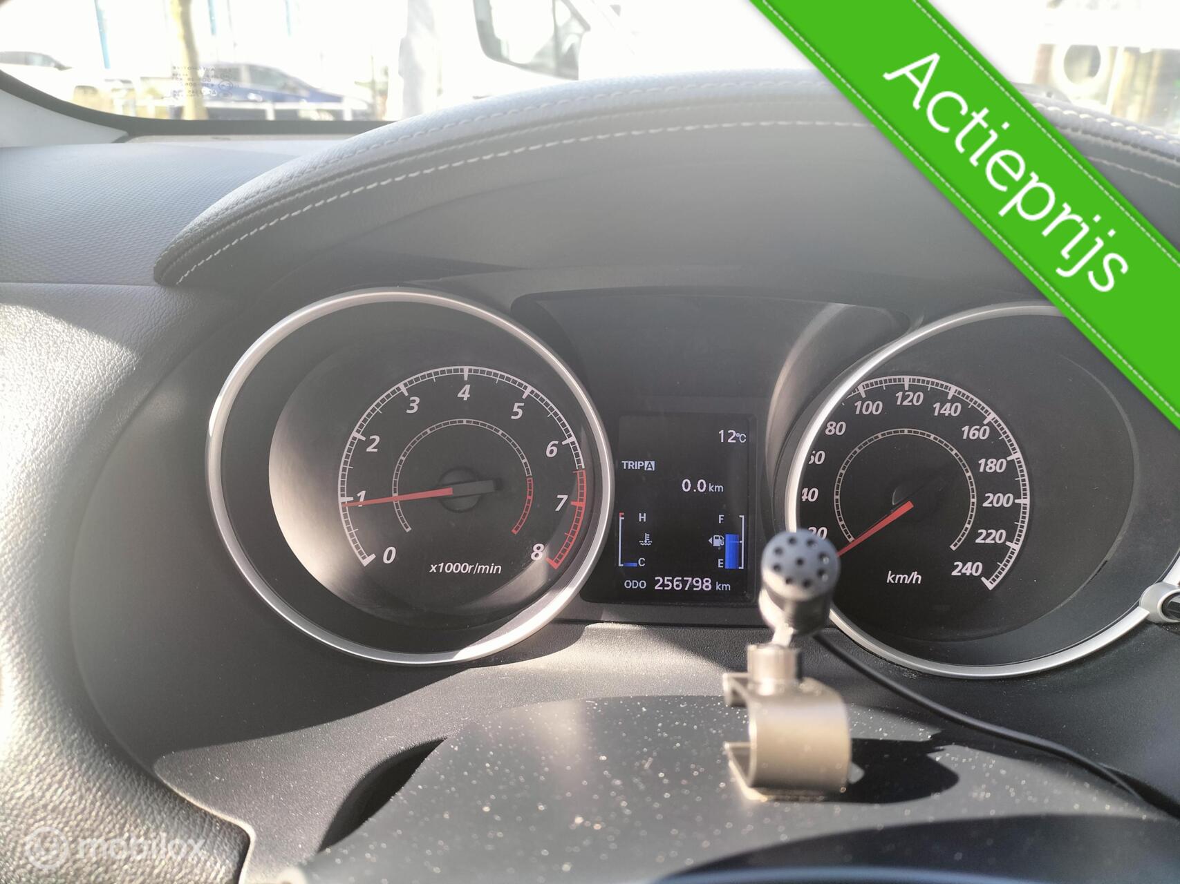 Foto van Mitsubishi Mitsubishi Outlander