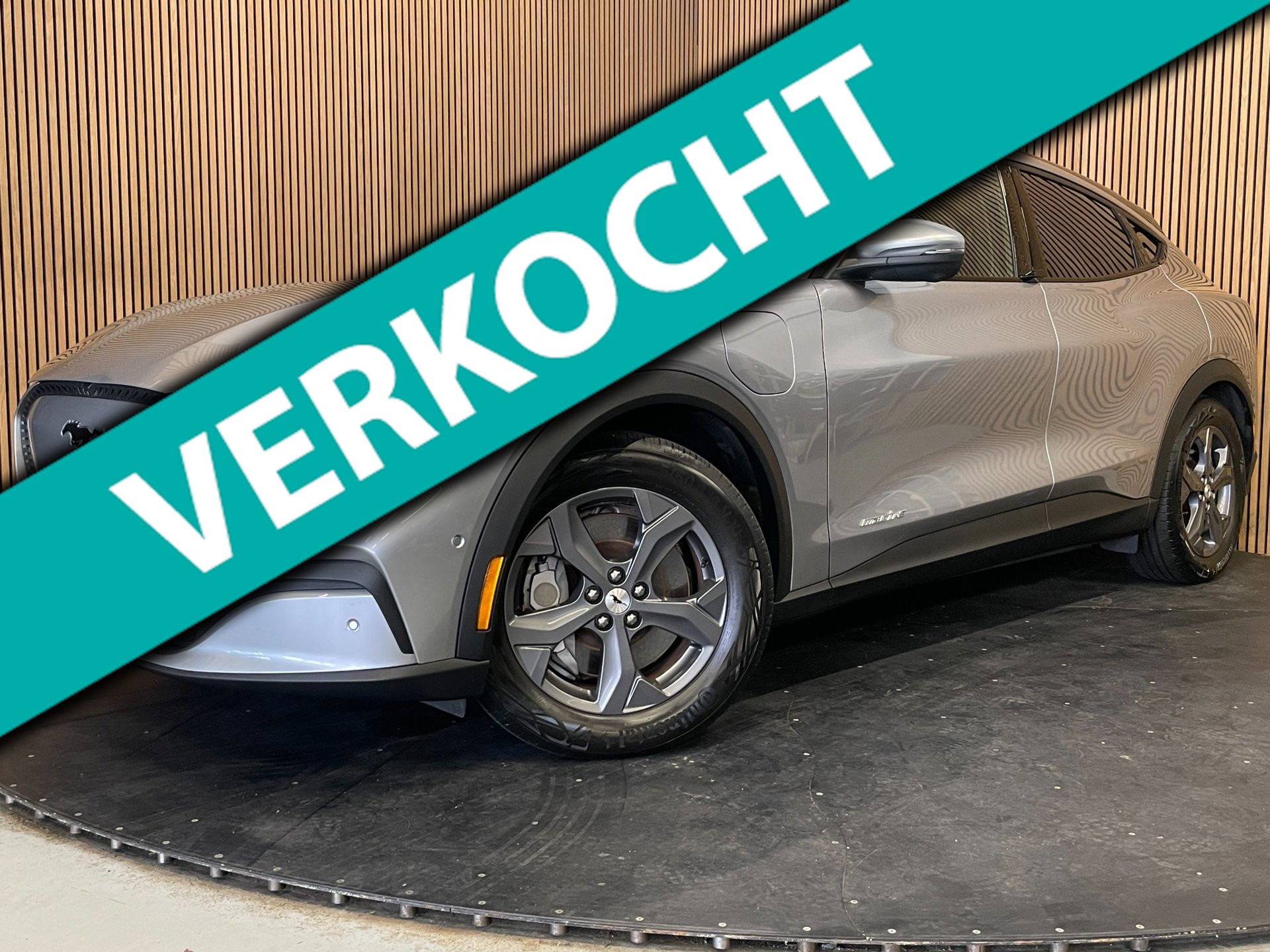 Ford Mustang Mach-e RWD 75 kWh|94% SOH|LEDER|ACC|B&O AUDIO|360+V+A-CAMERA|CARPLAY|STOEL+STUURVERW.|NAP|NL-AUTO|1e EIG.|INCL. BTW| 2021 - voorkant