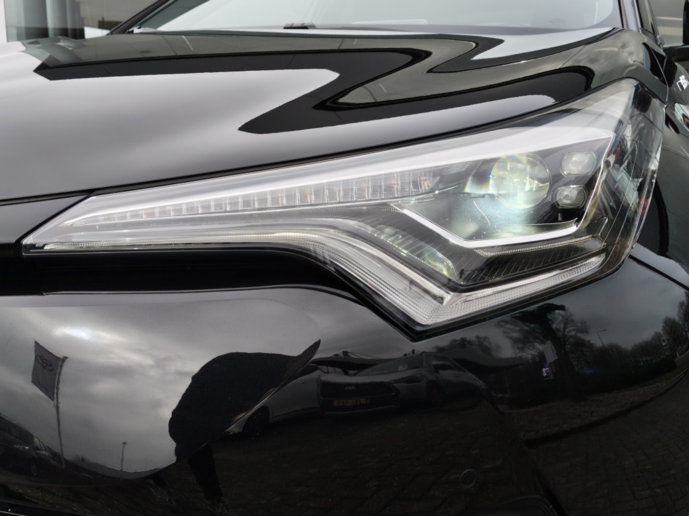 Foto van Toyota Toyota C-hr
