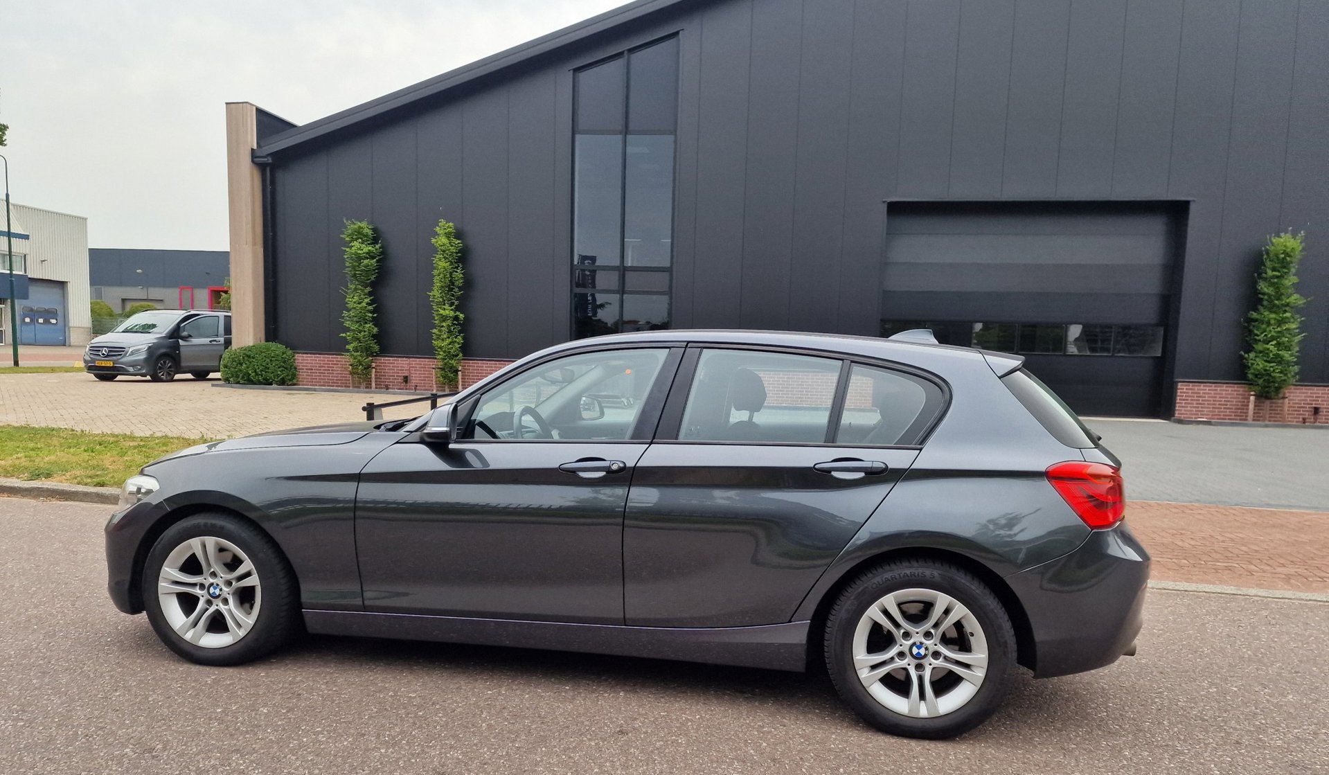 Foto van BMW 116d Efficient Dynamics