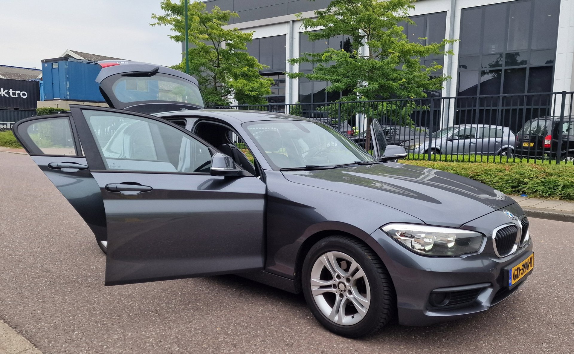 Foto van BMW 116d Efficient Dynamics