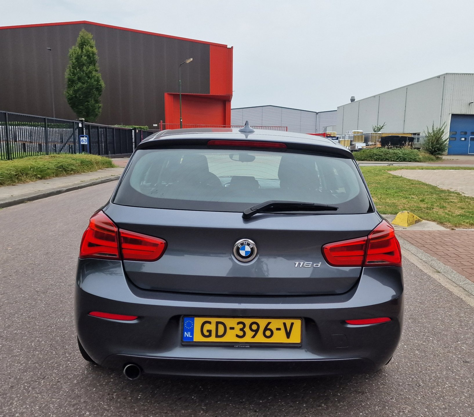 Foto van BMW 116d Efficient Dynamics