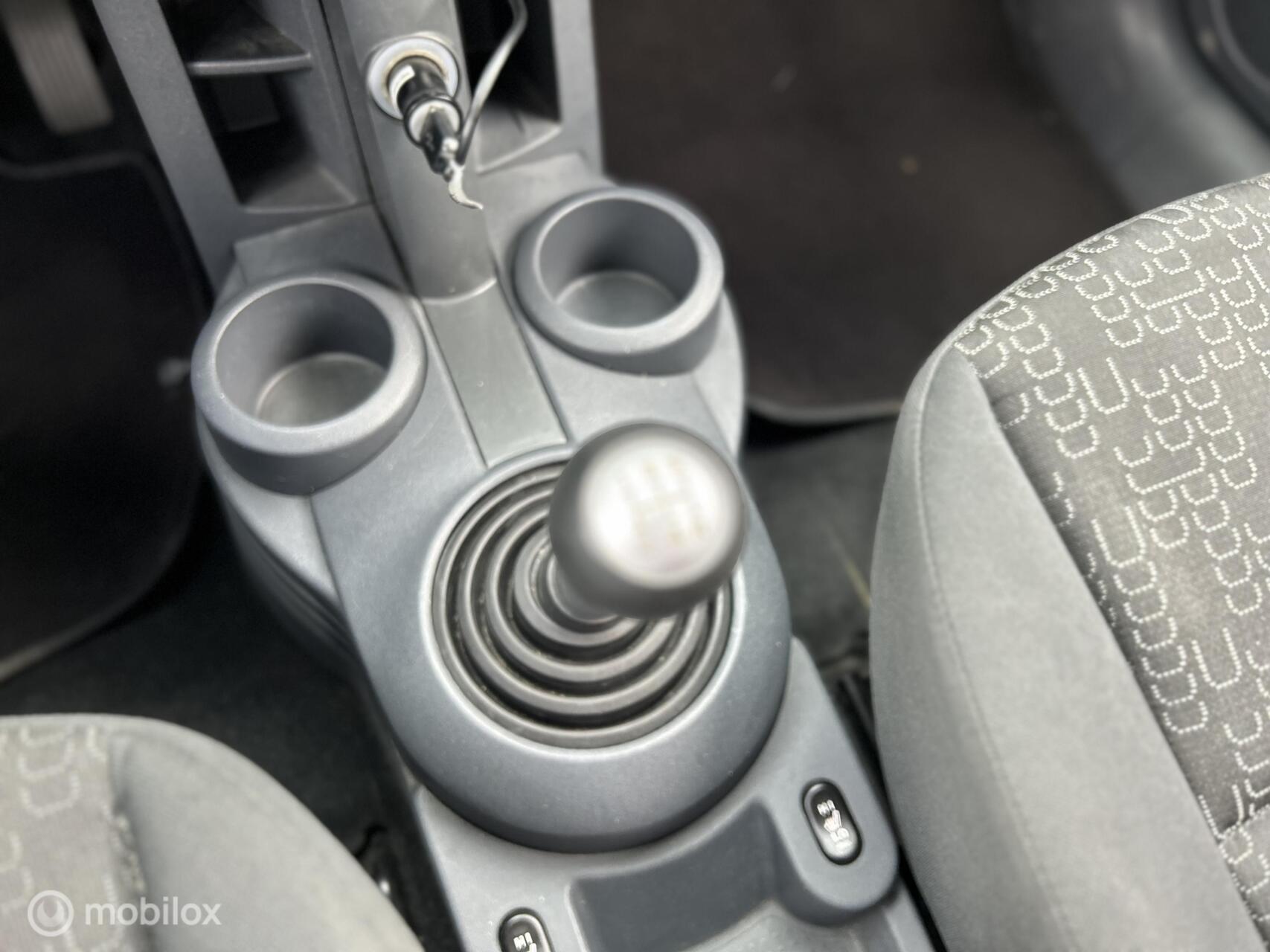 Foto van Mitsubishi Mitsubishi Colt