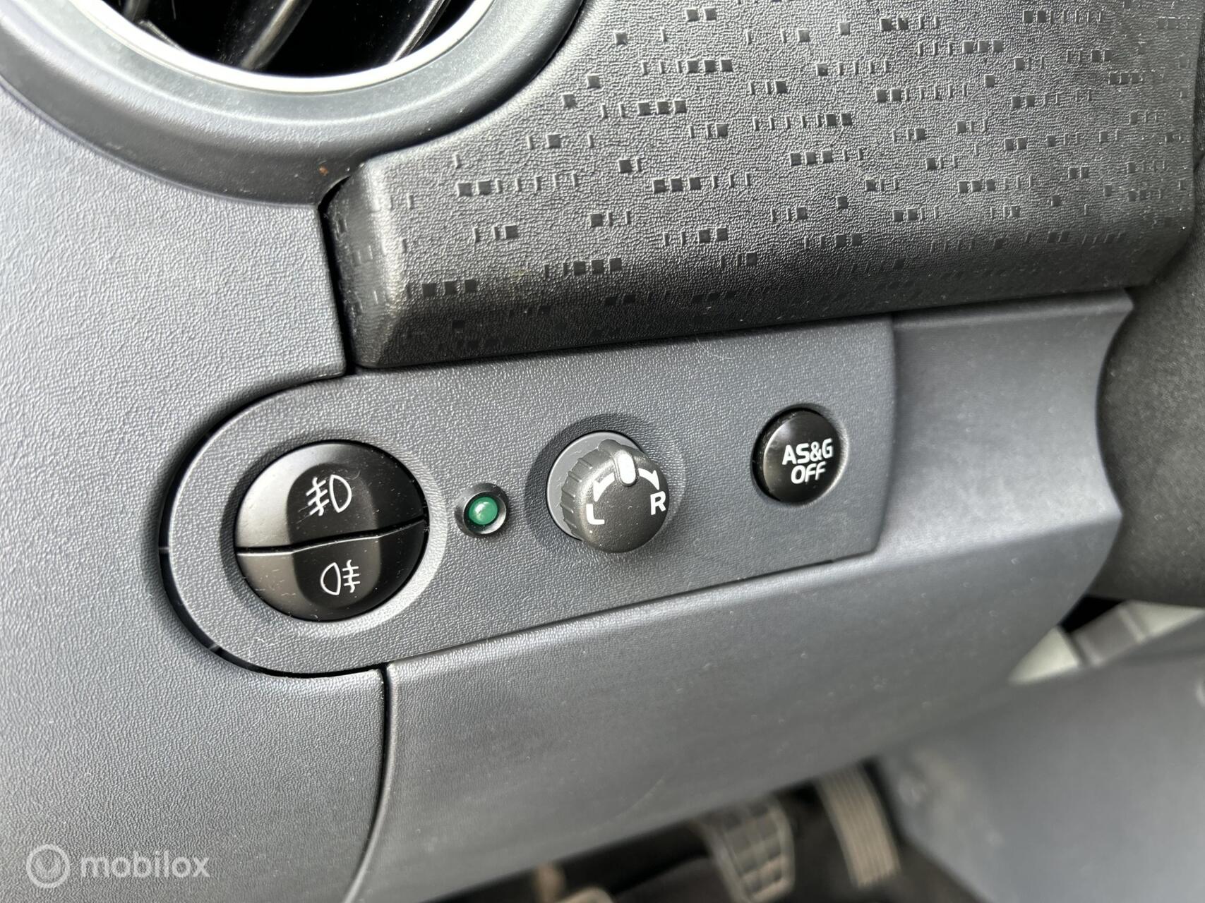 Foto van Mitsubishi Mitsubishi Colt