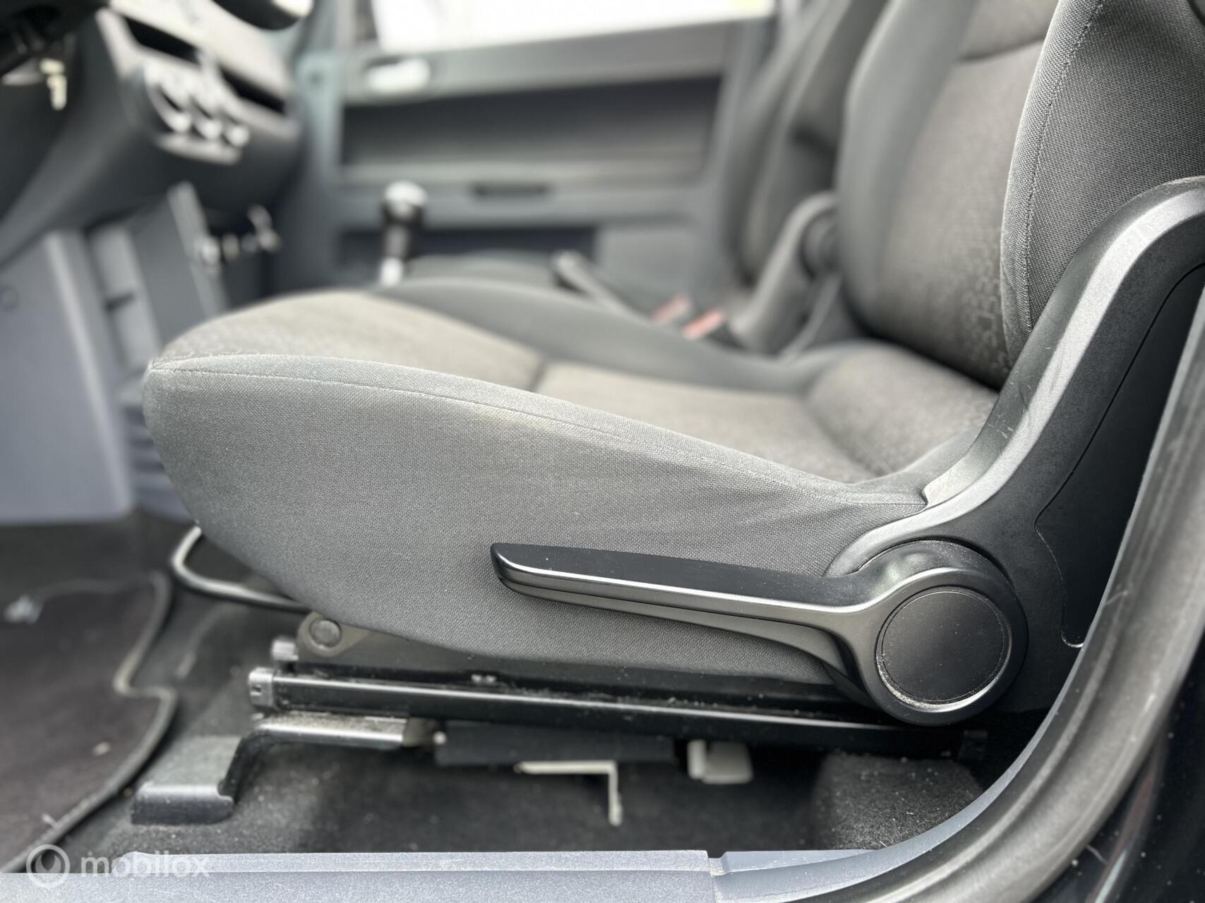 Foto van Mitsubishi Mitsubishi Colt