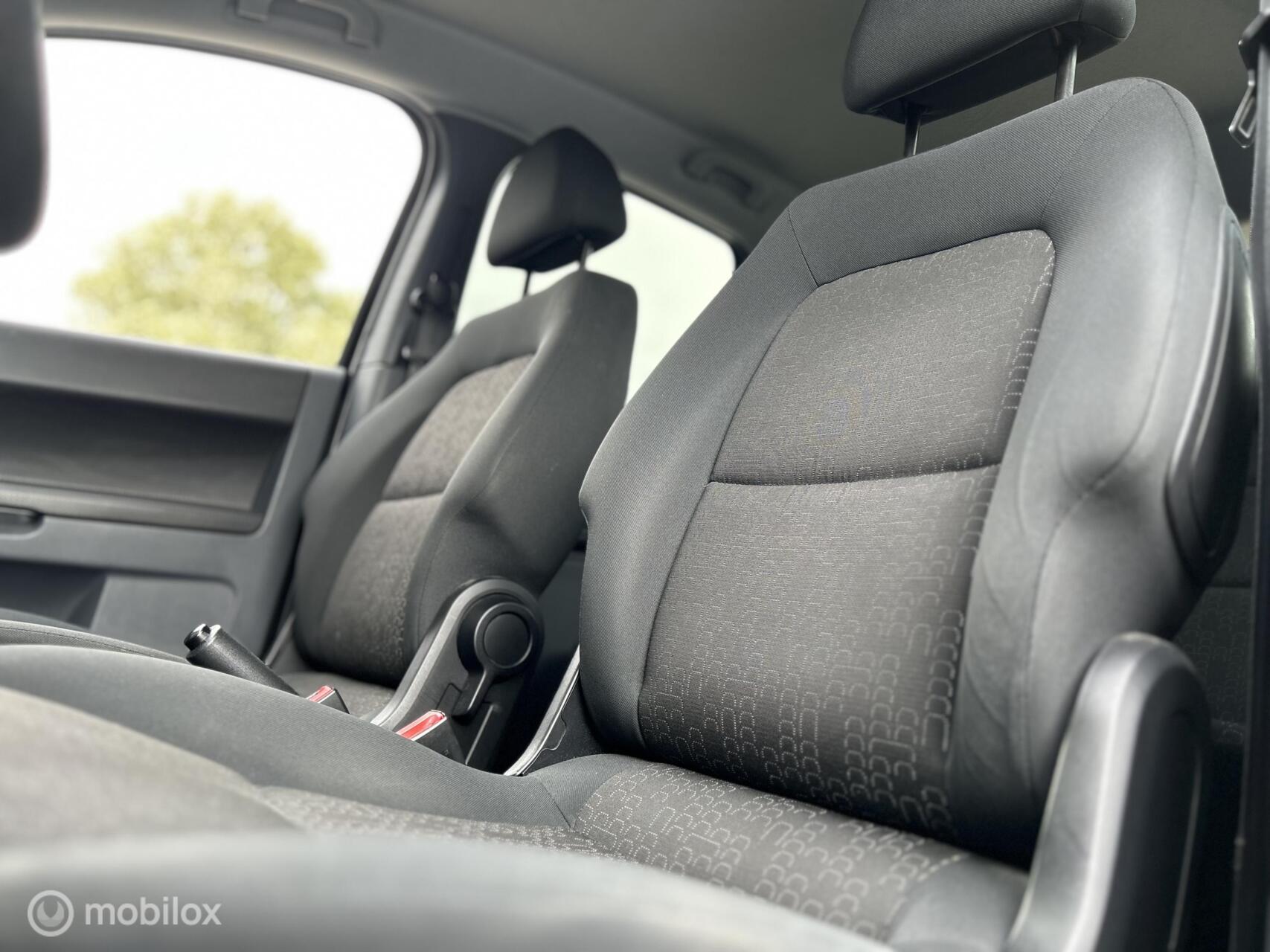 Foto van Mitsubishi Mitsubishi Colt