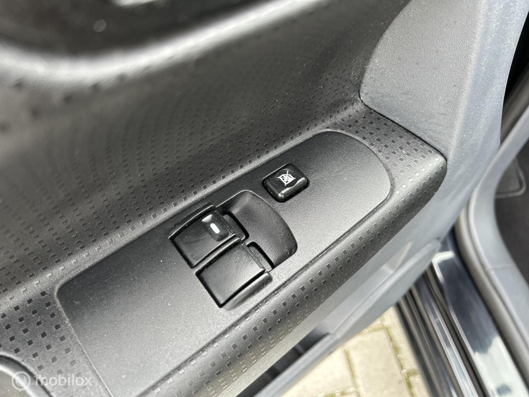 Foto van Mitsubishi Mitsubishi Colt