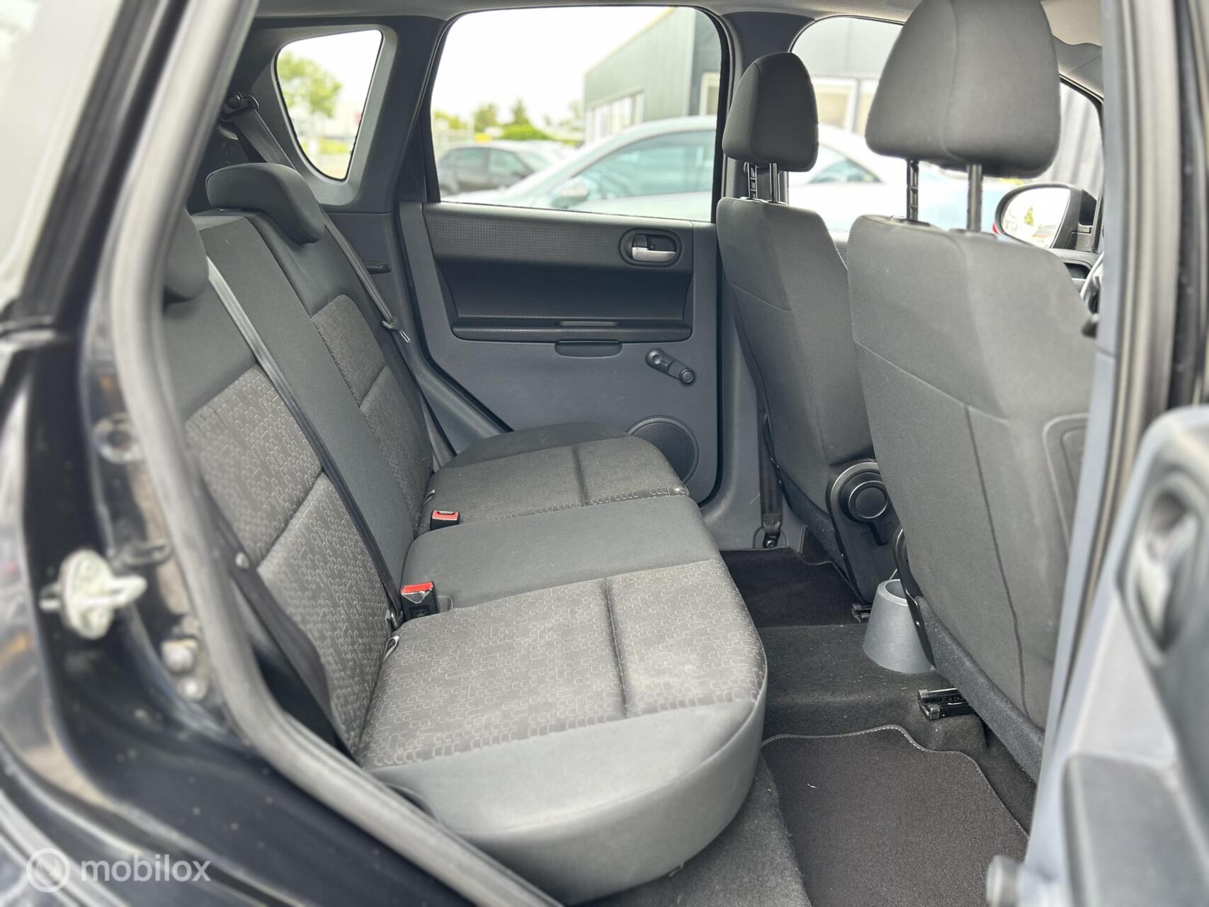 Foto van Mitsubishi Mitsubishi Colt