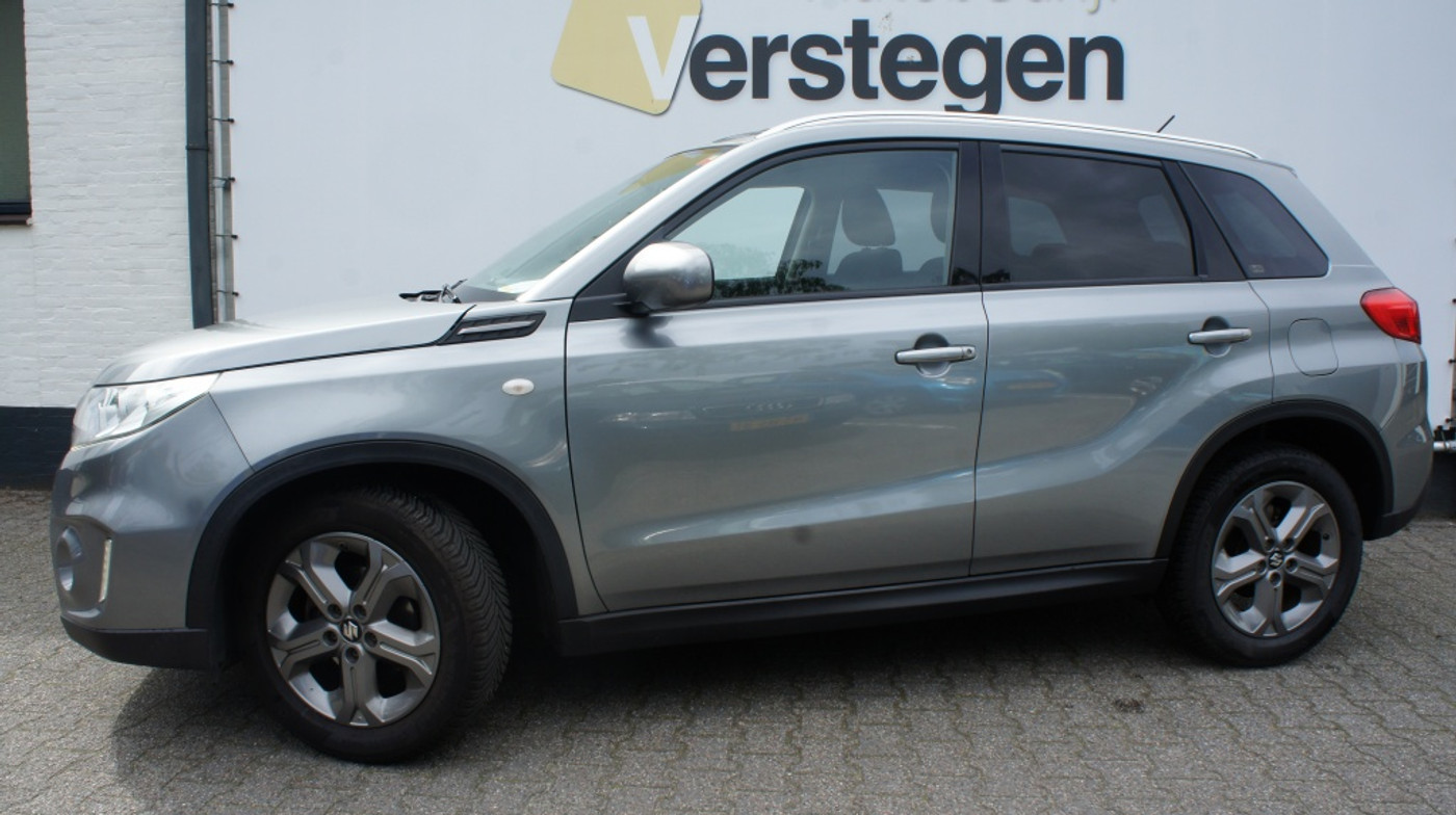 Suzuki Vitara 1.6 Automaat Exclusive 1 jaar garantie. 2015 - voorkant